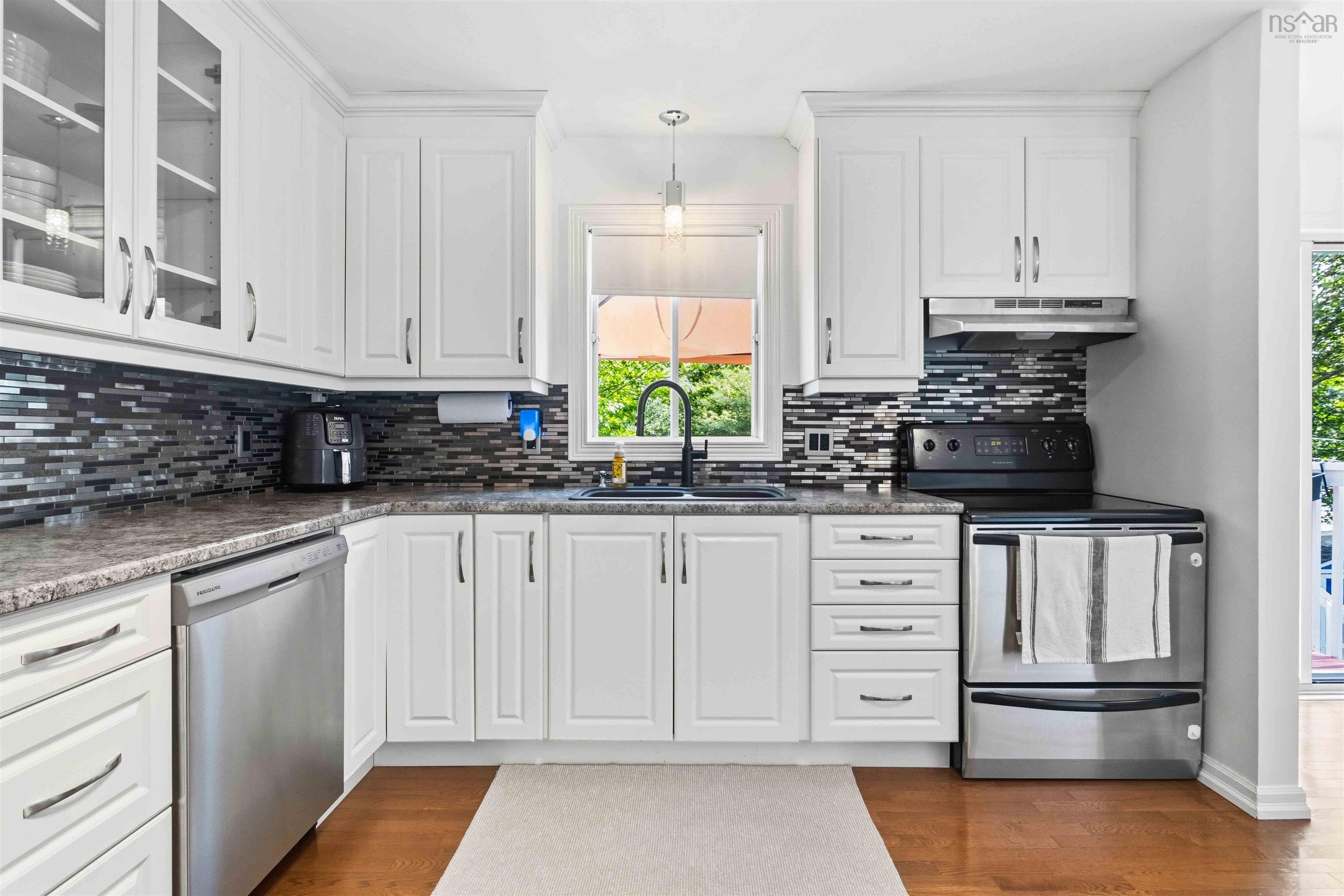 View image 12