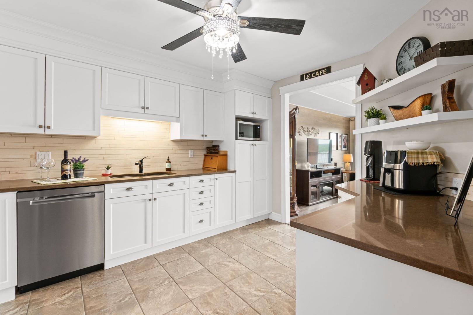 View image 11