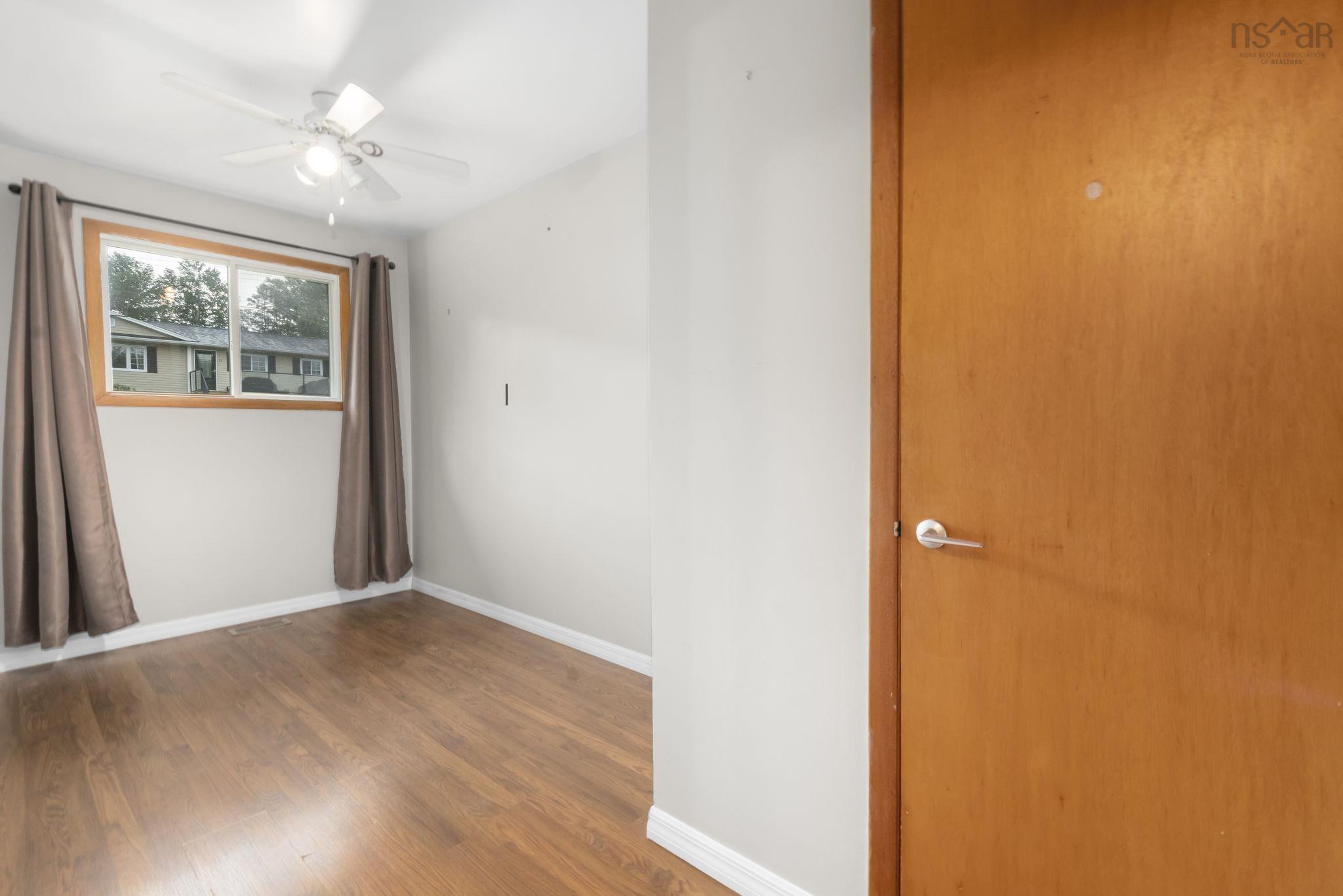View image 18