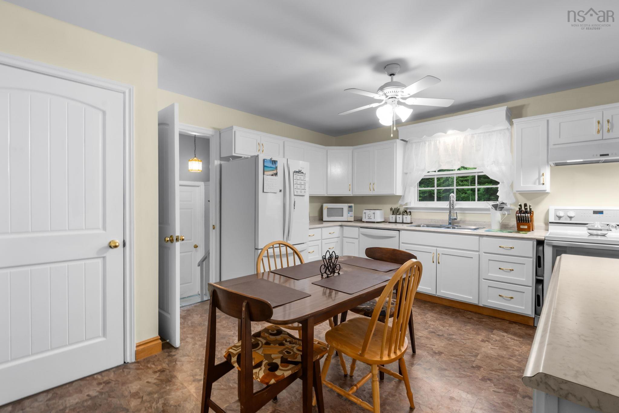 View image 12