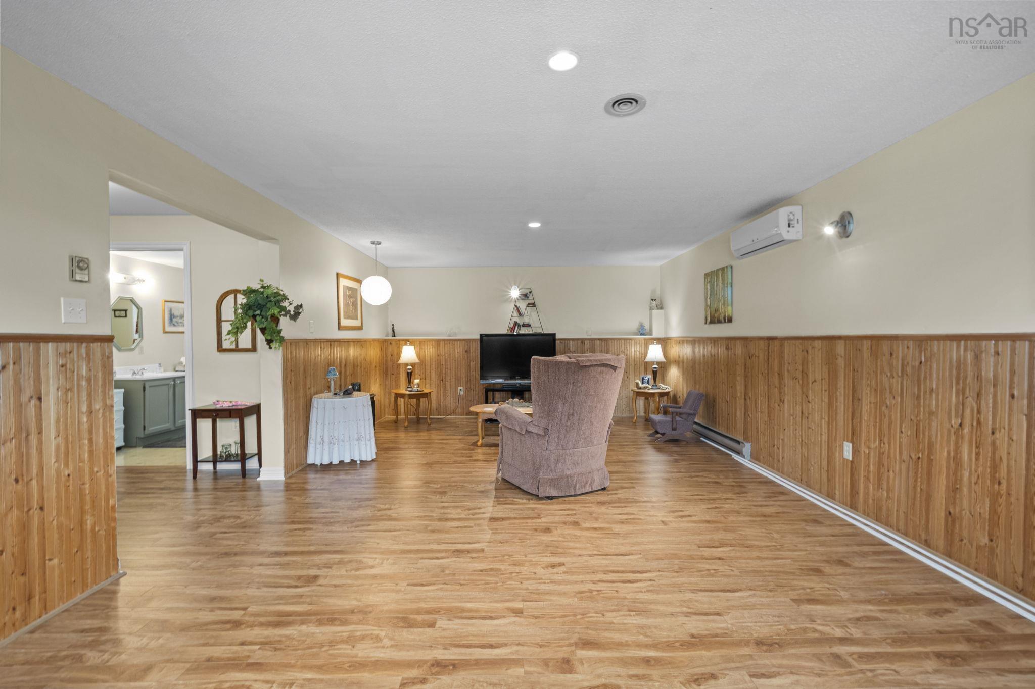 View image 16