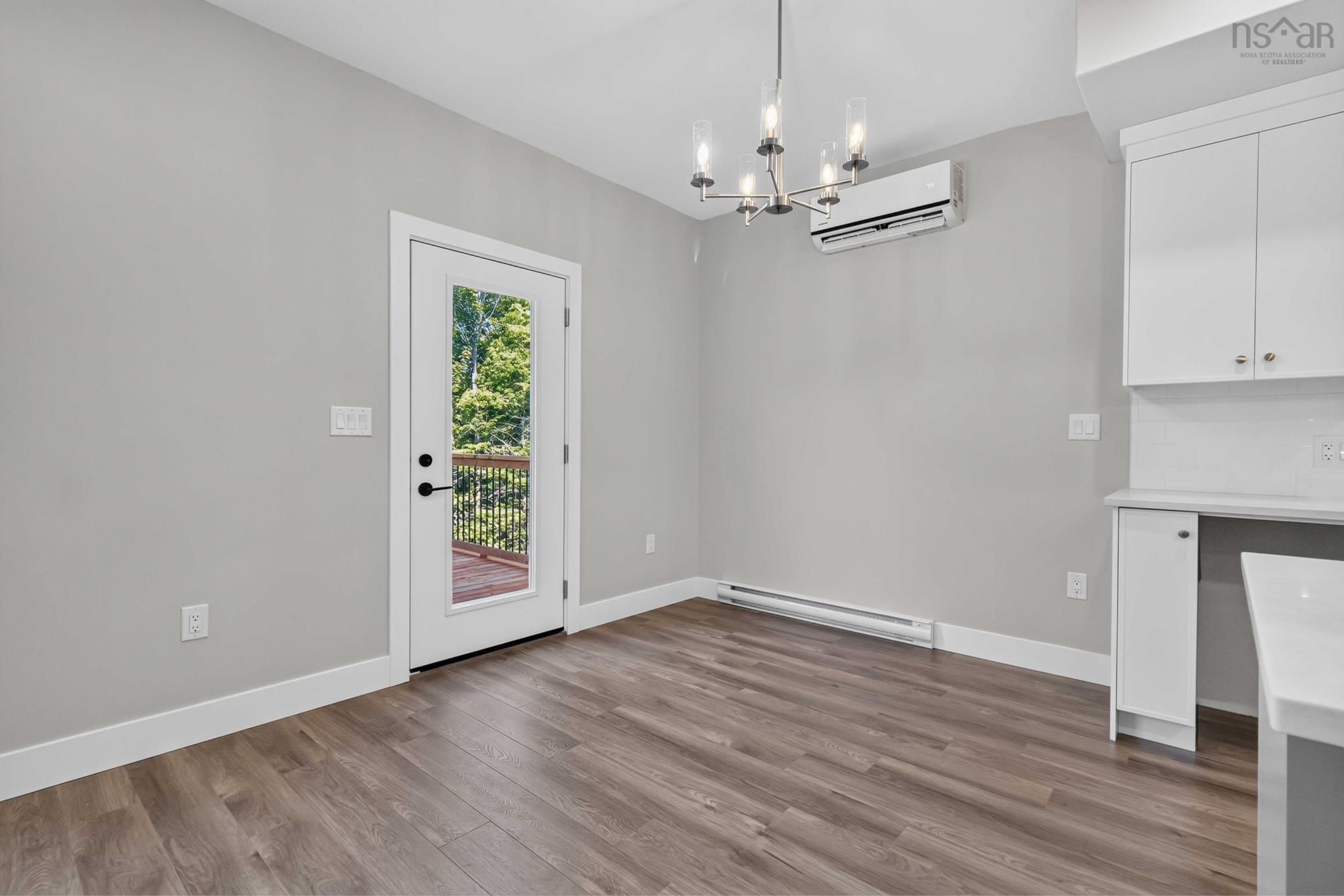 View image 18