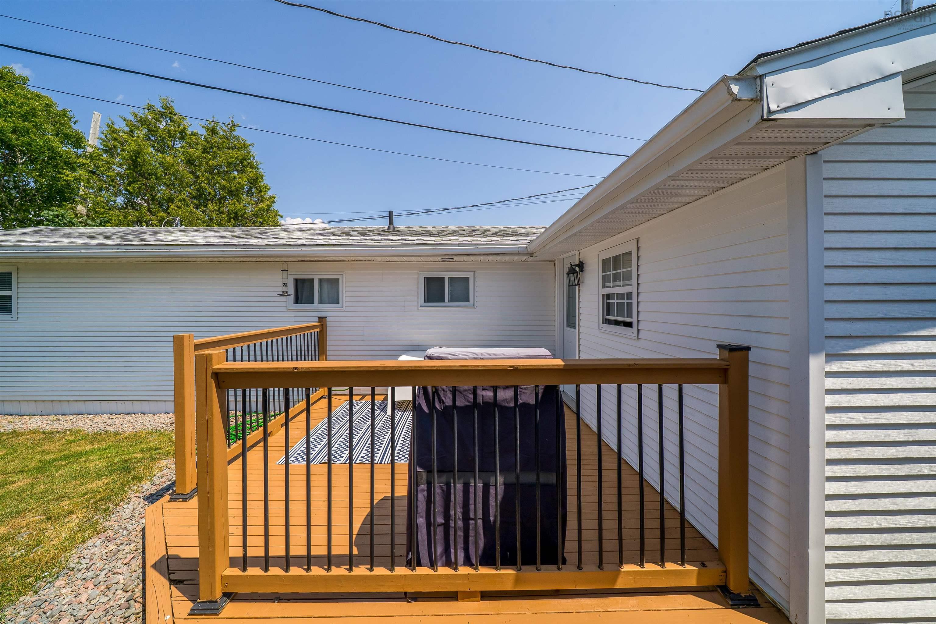 View image 18