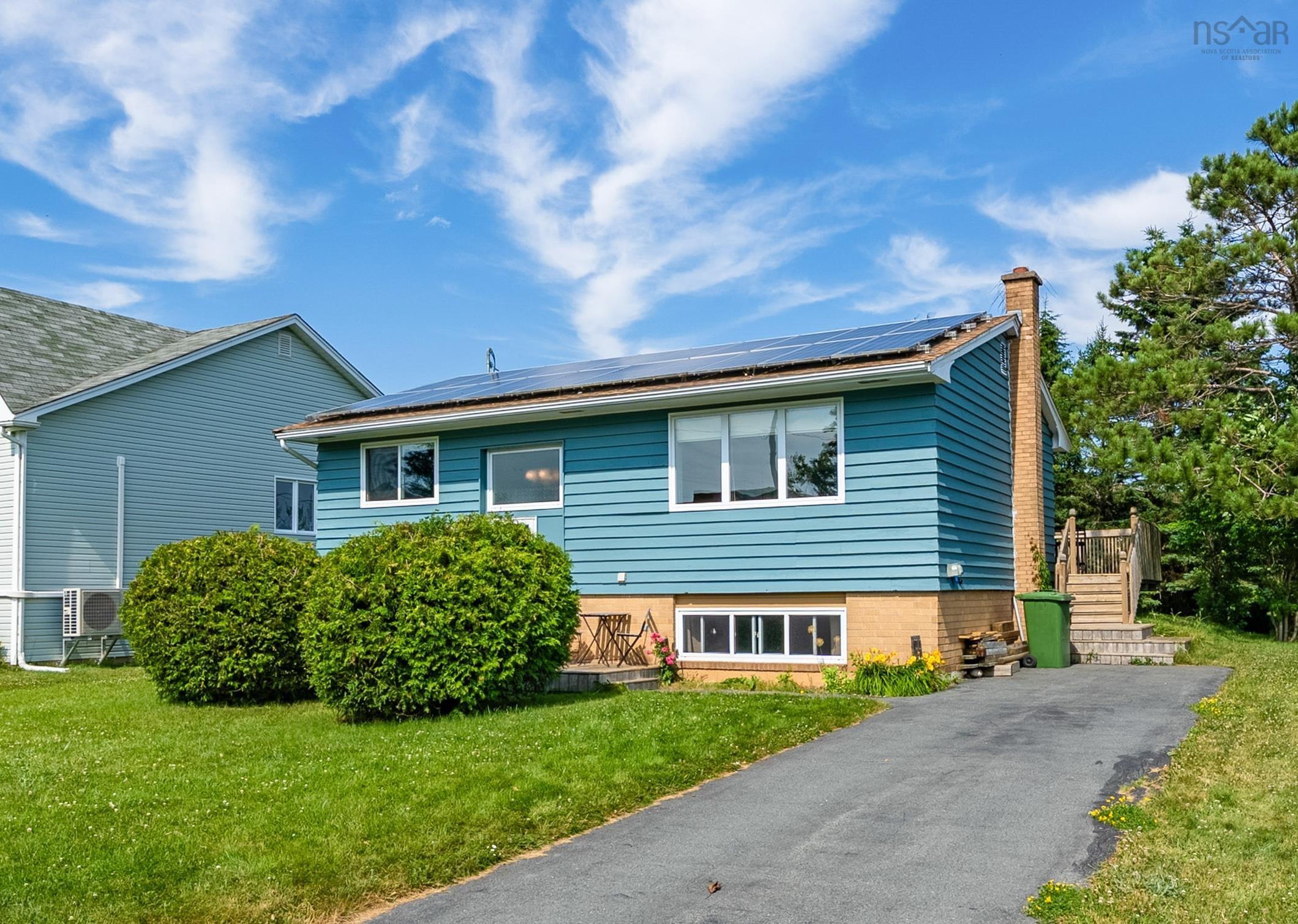 Thumbnail image for 14 Ashgrove Avenue MLS<sup>®</sup> 202617848