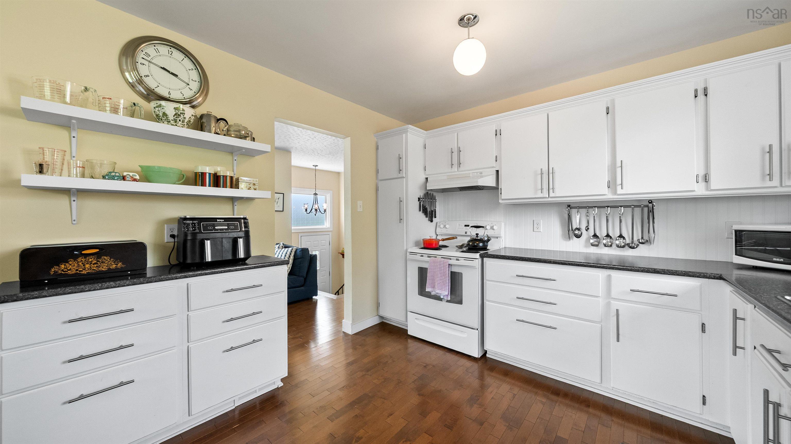 View image 9