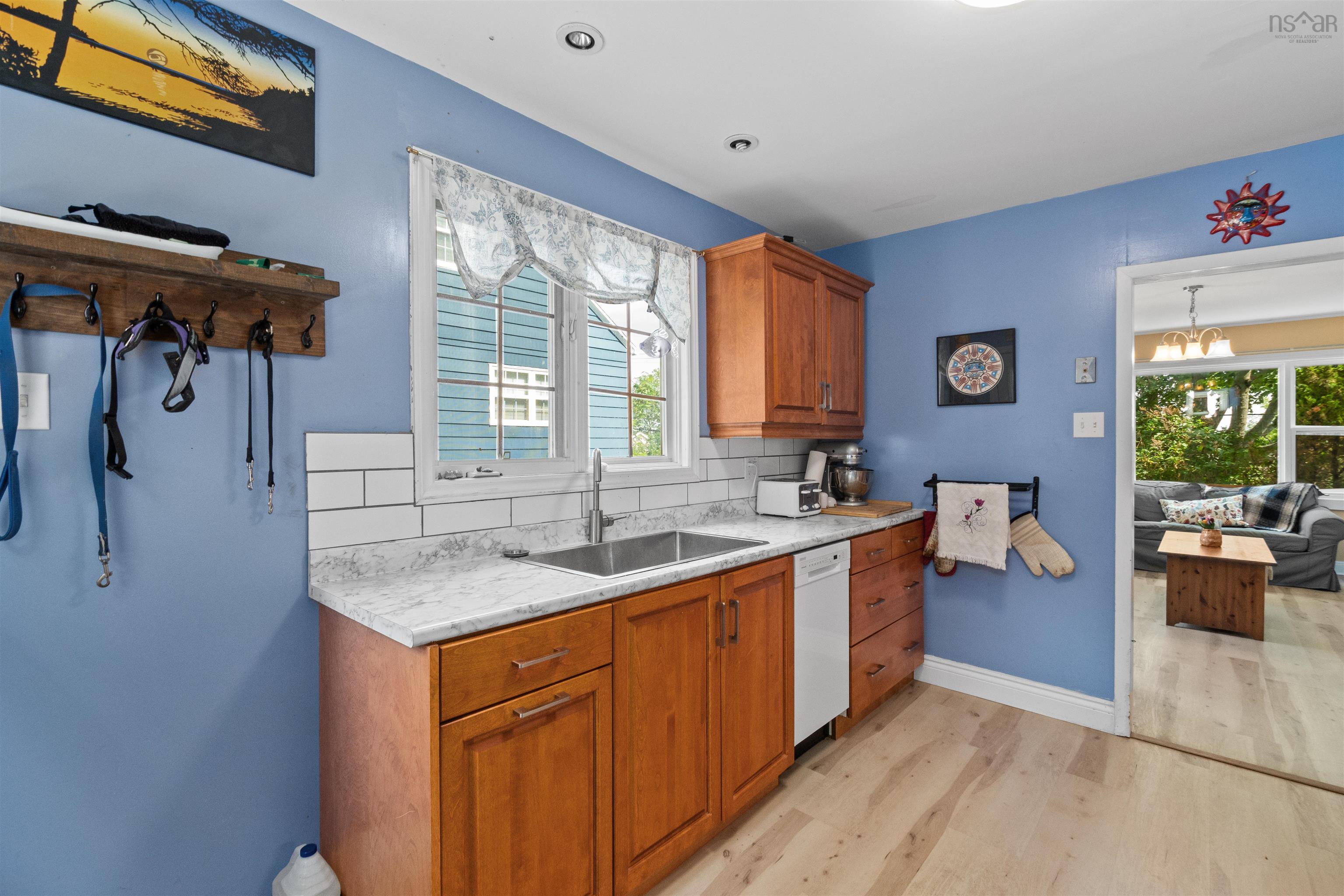 View image 10