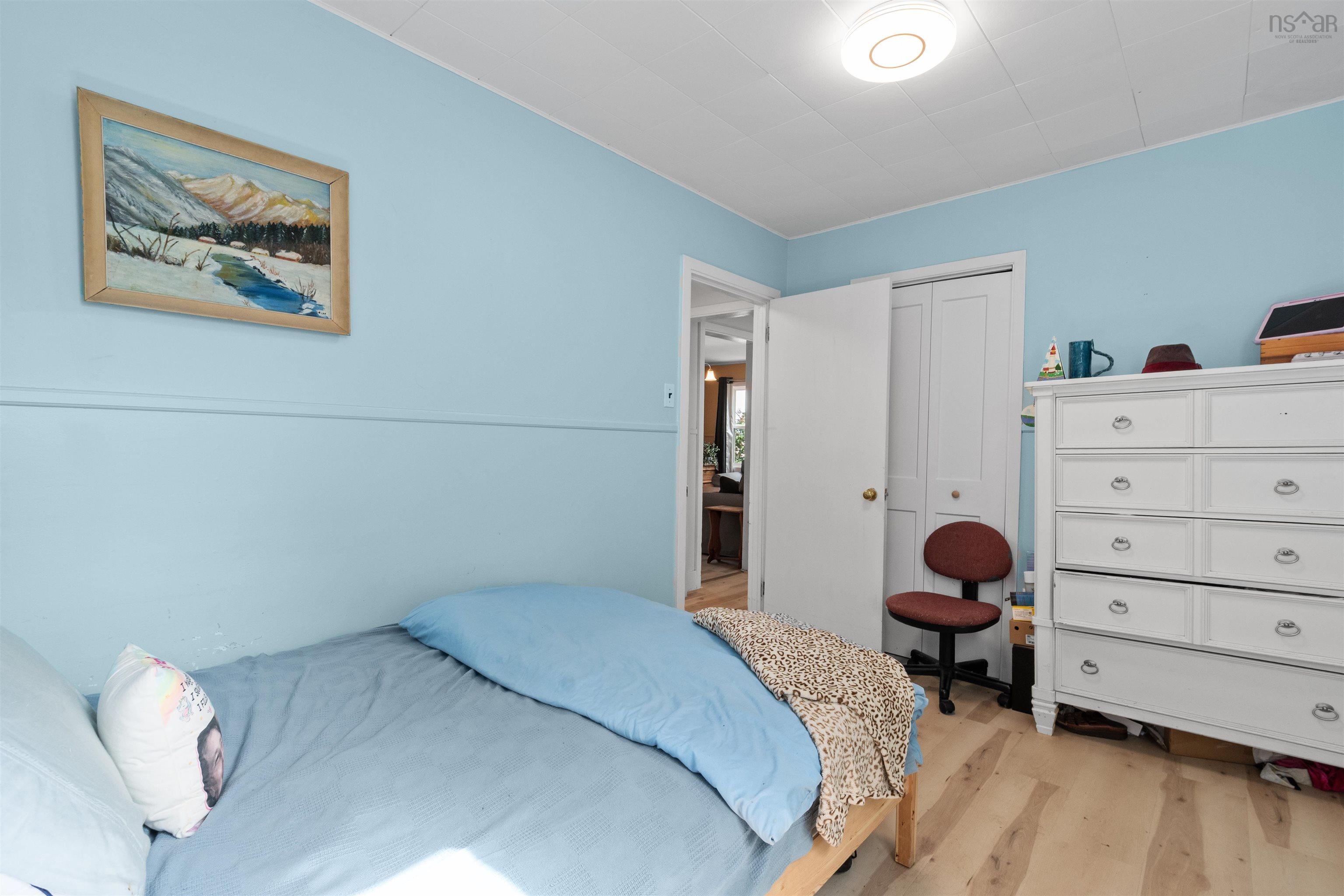 View image 12