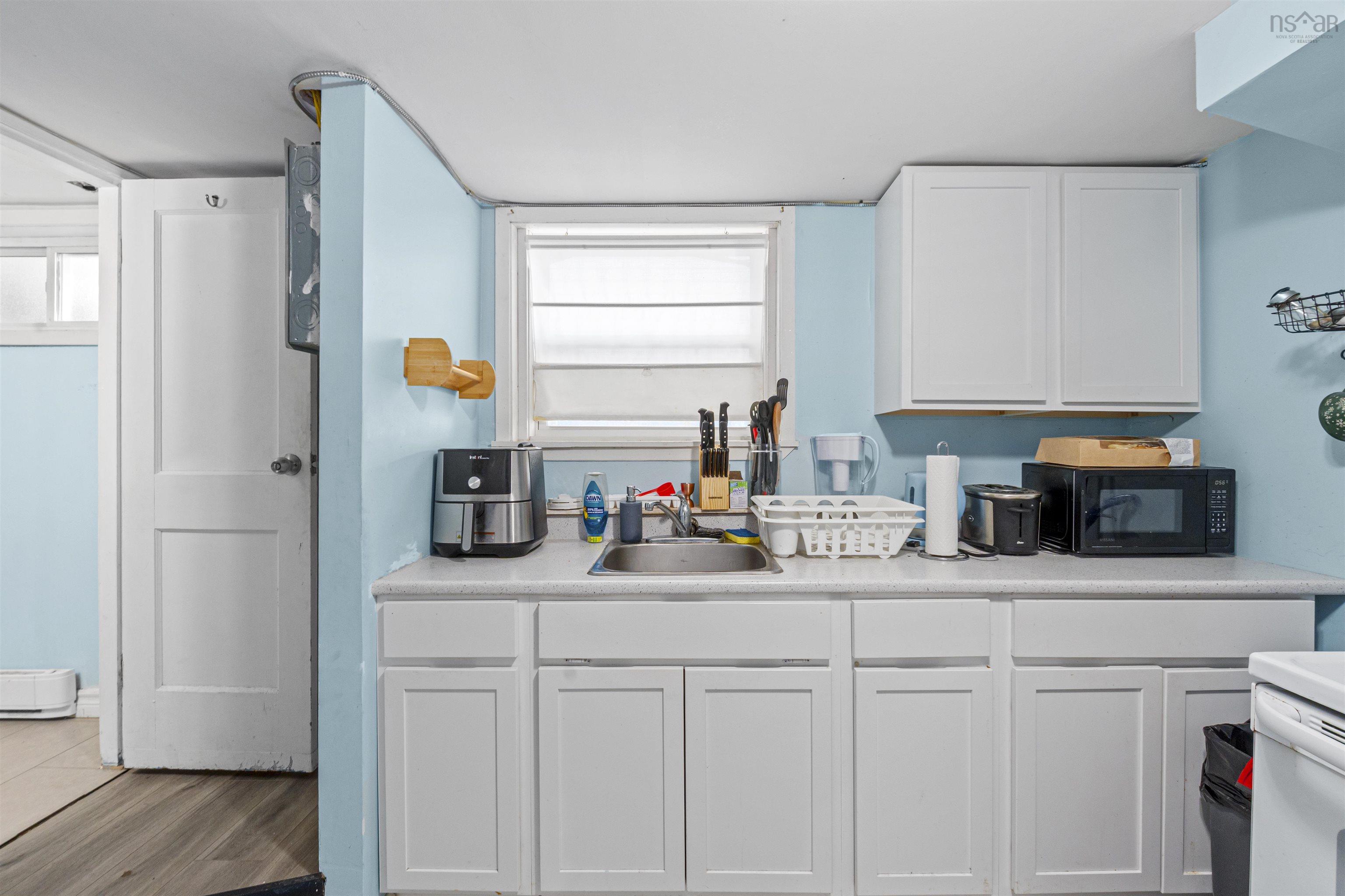 View image 16