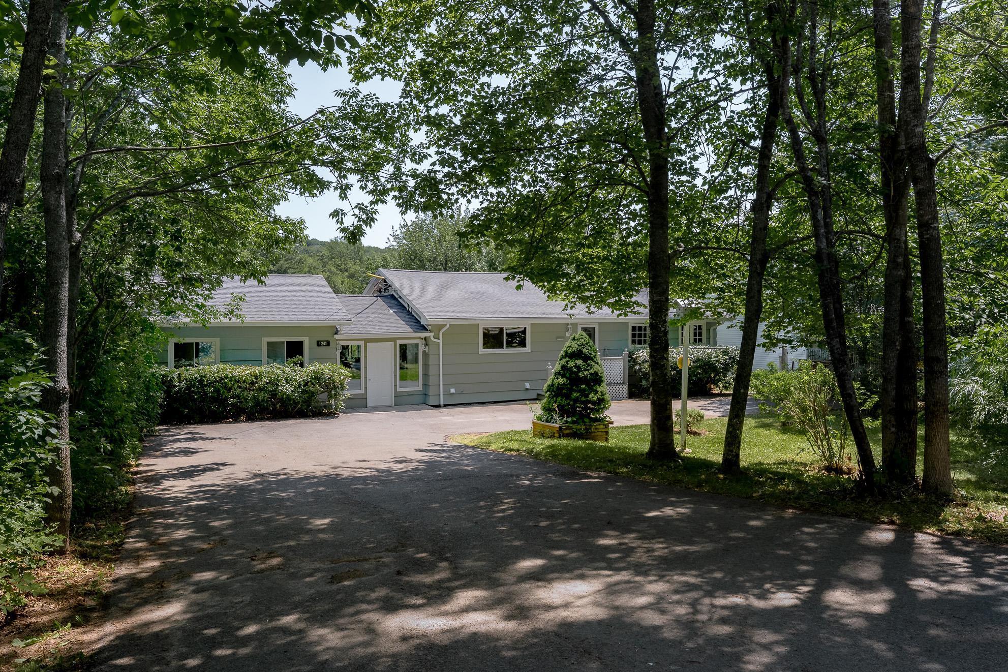 Thumbnail image for 241 & 239 Lockview Road MLS<sup>®</sup> 202617865