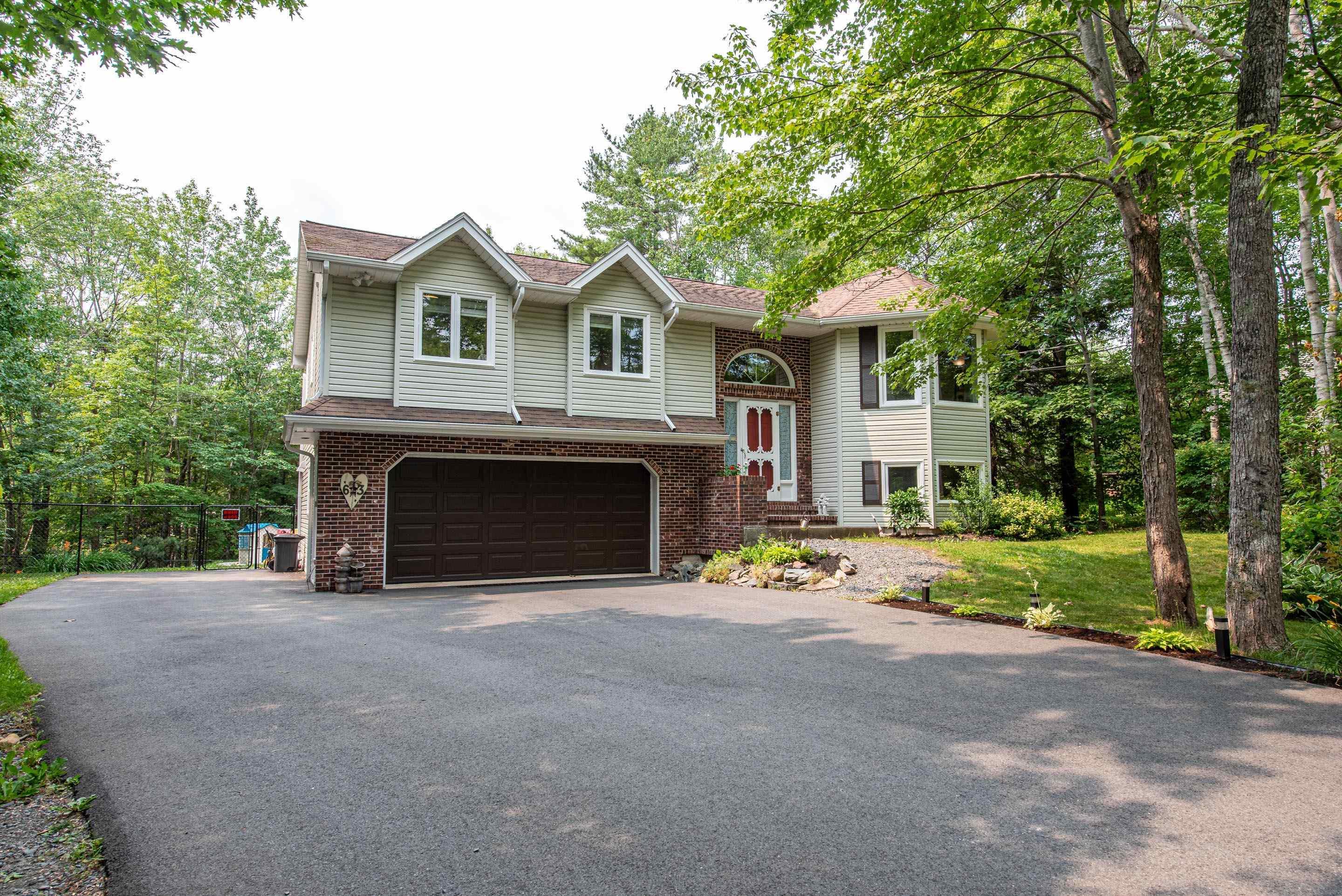 Thumbnail image for 63 Stone Mount Drive MLS<sup>®</sup> 202617873