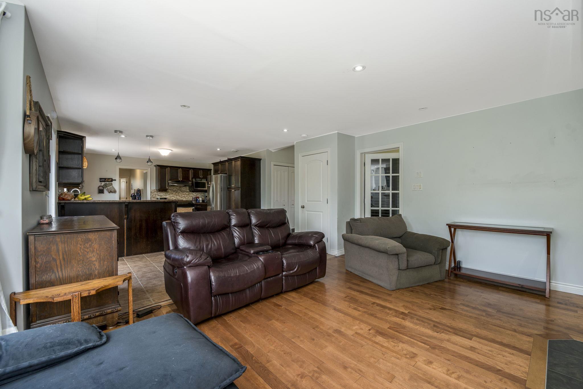View image 8