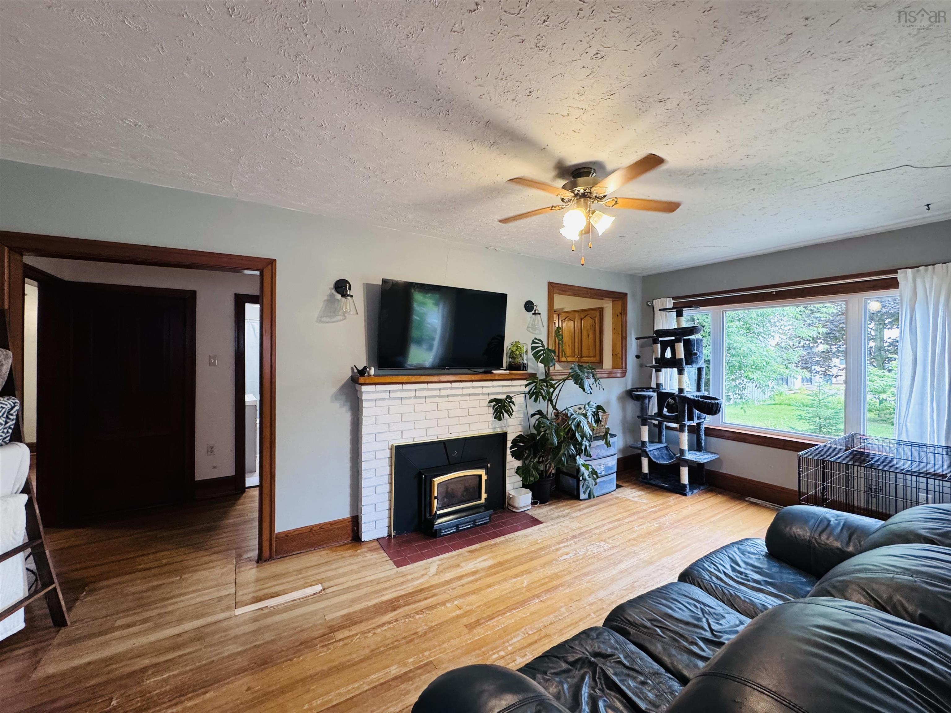 View image 8