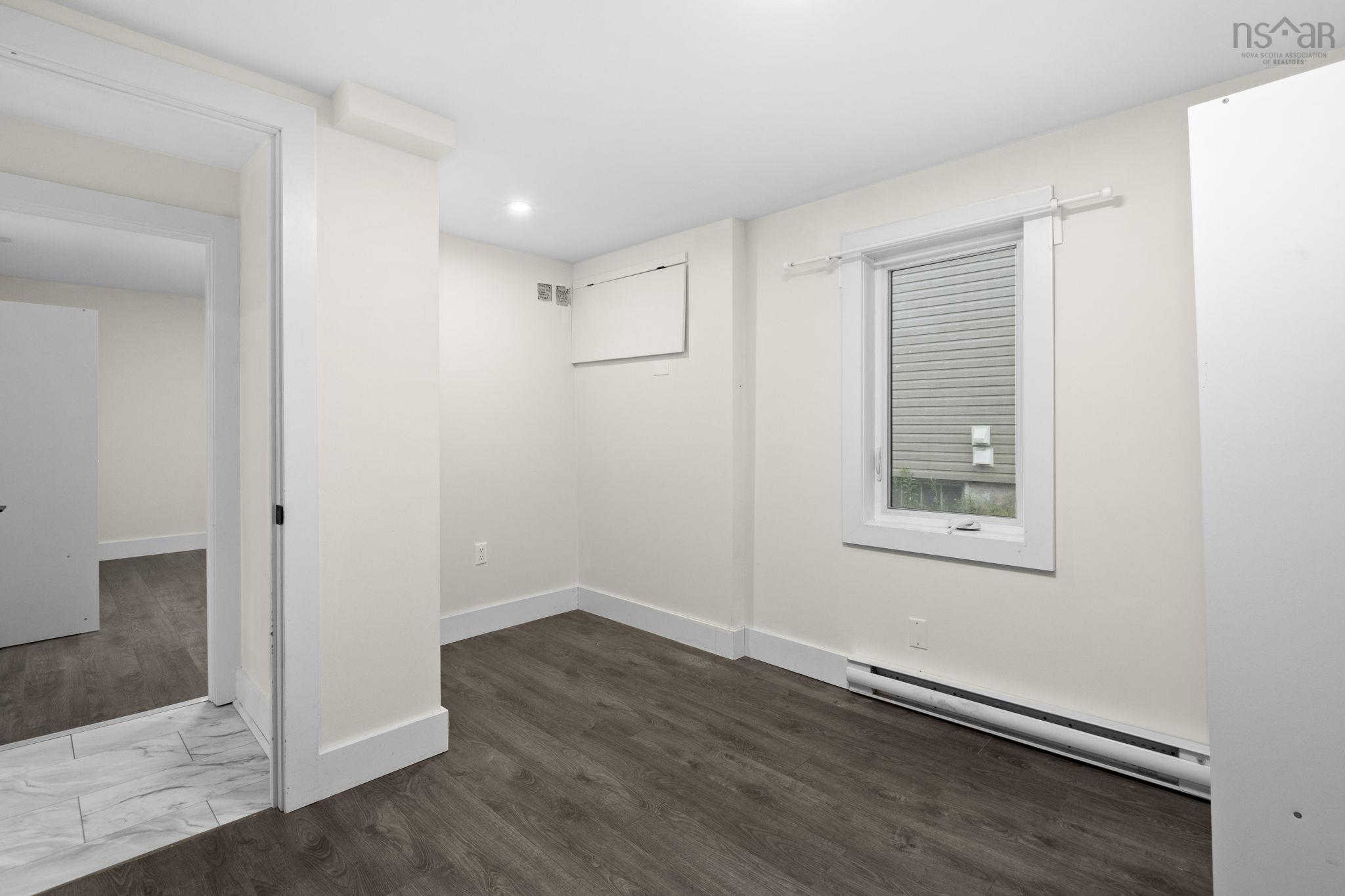 View image 18