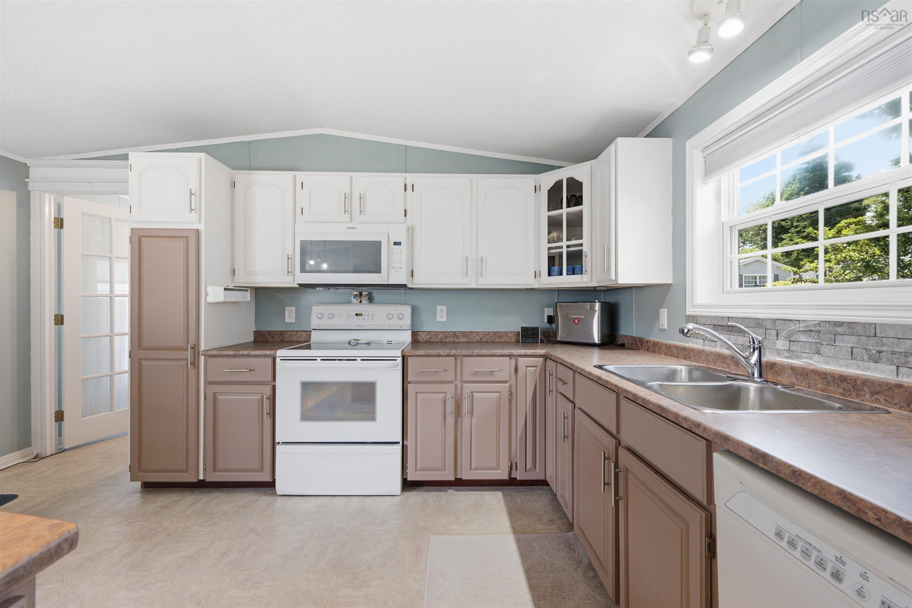 View image 11