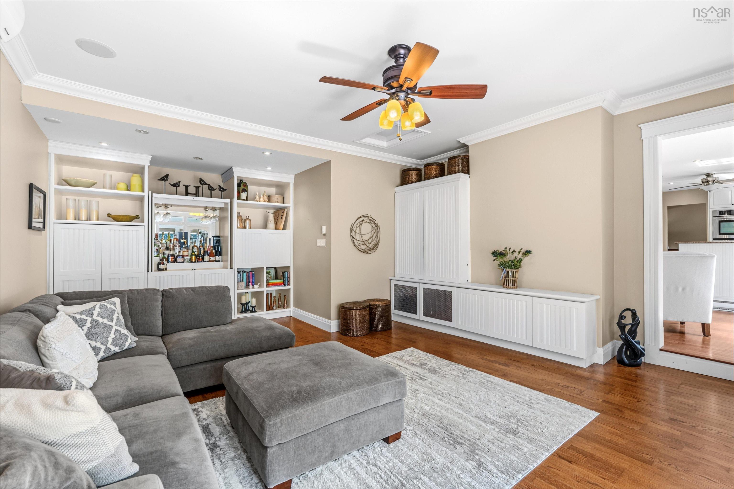 View image 18