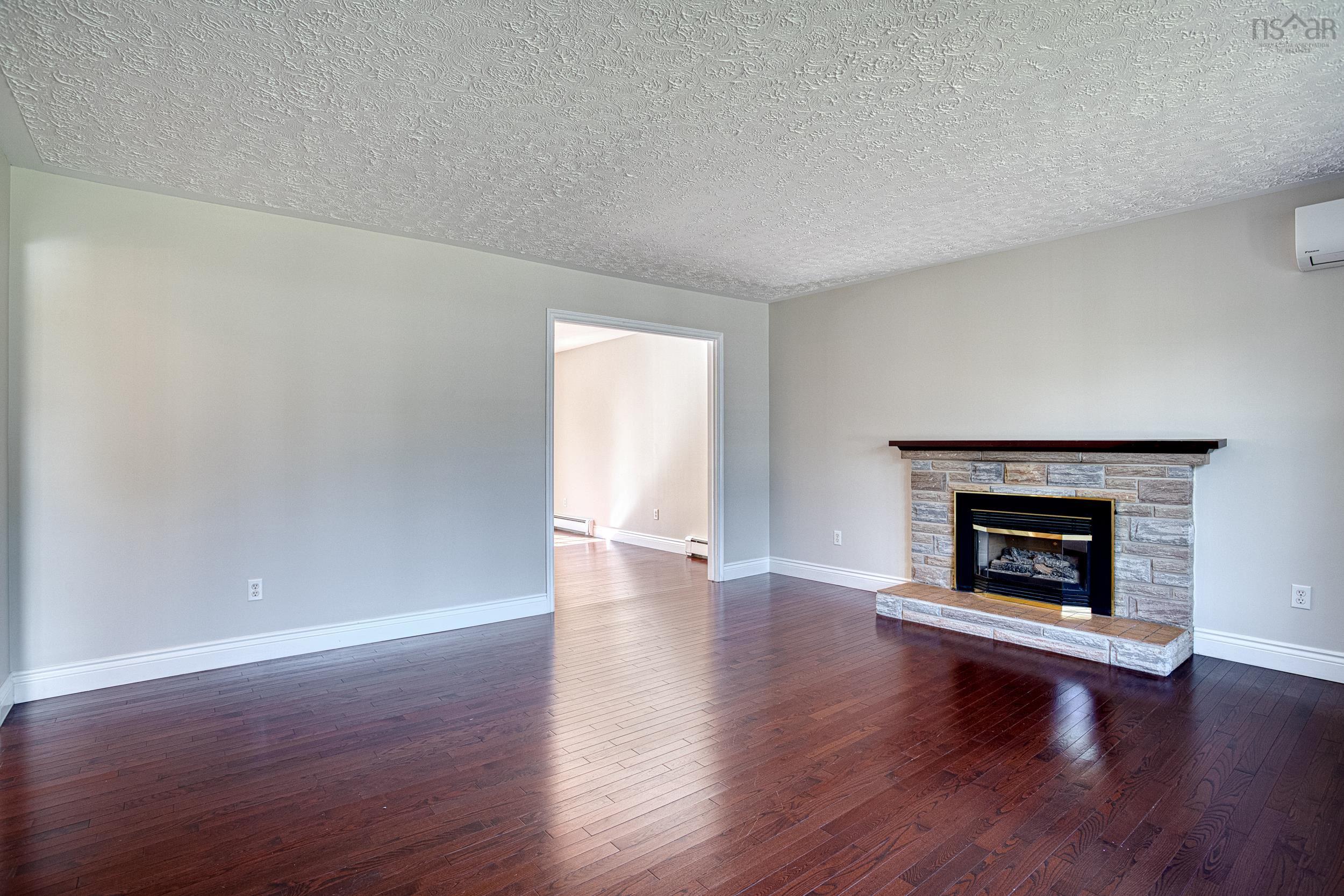 View image 8
