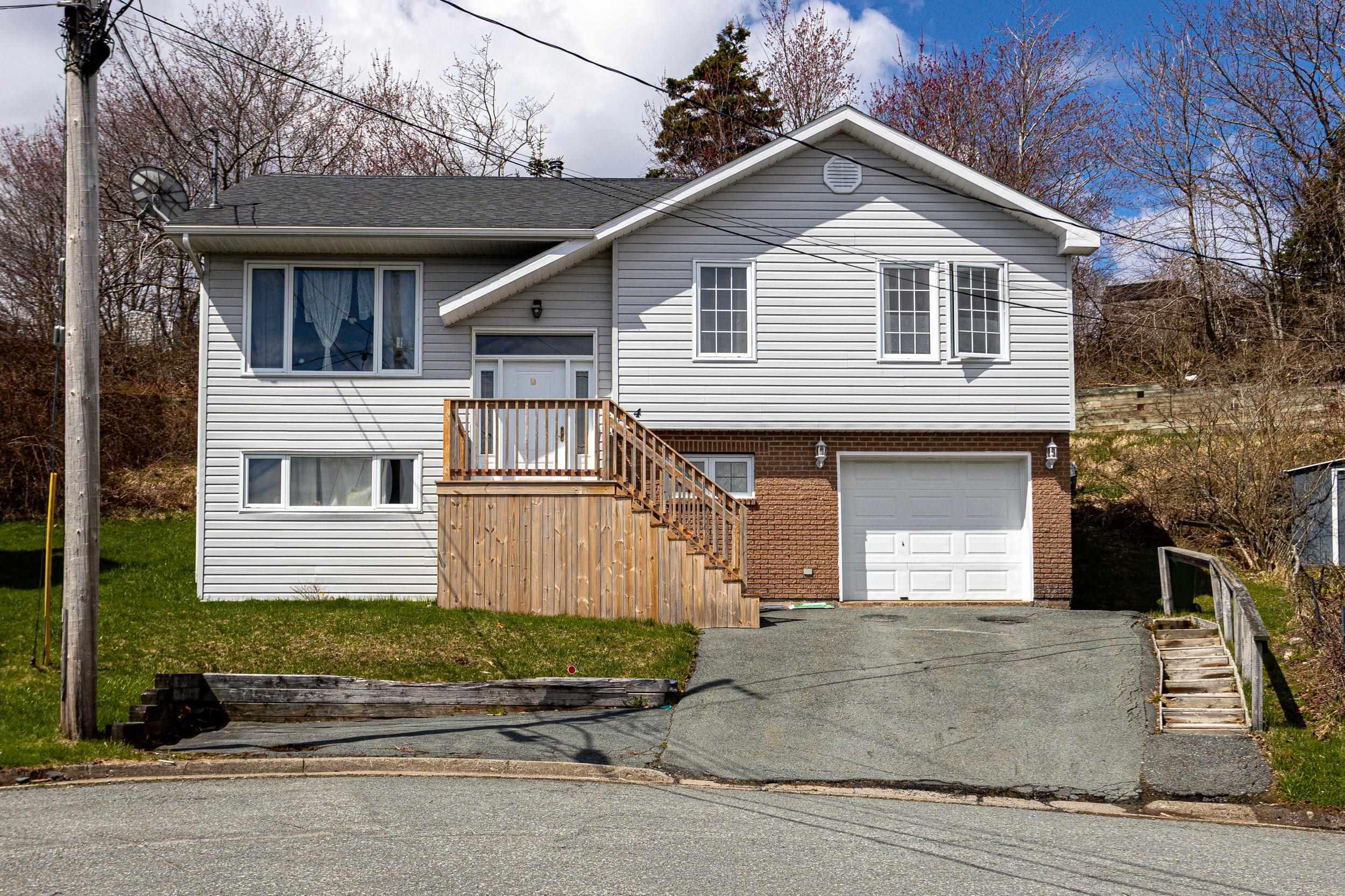 Thumbnail image for 4 Ocono Court MLS<sup>®</sup> 202618123