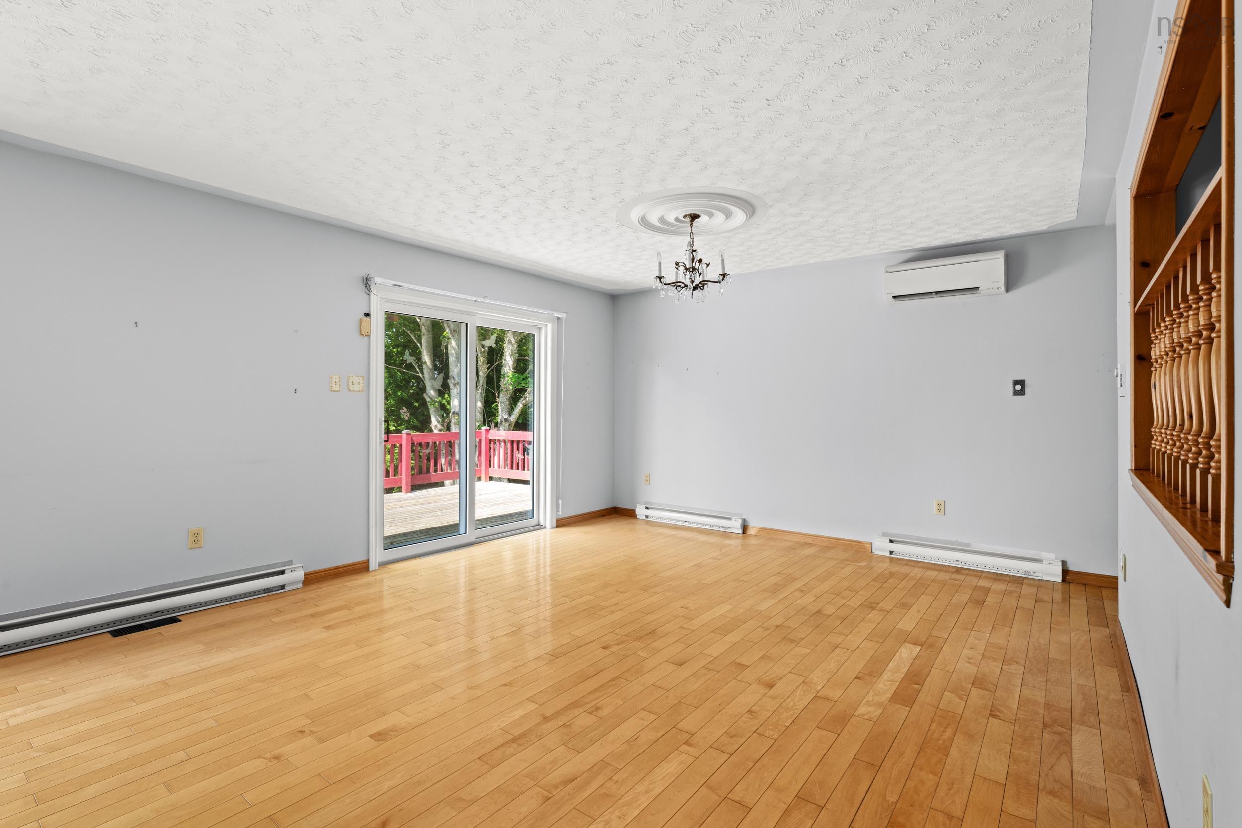 View image 12