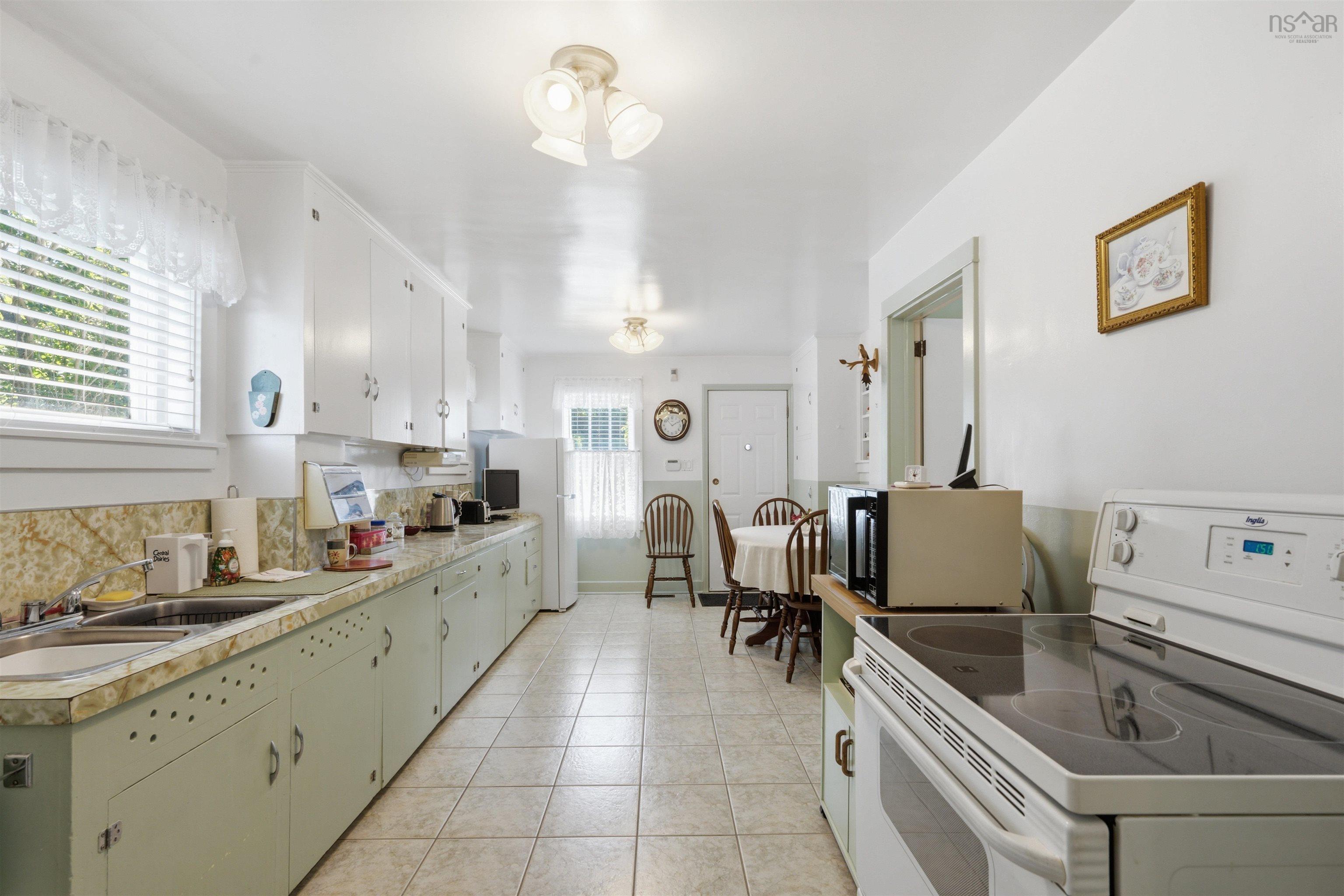View image 12