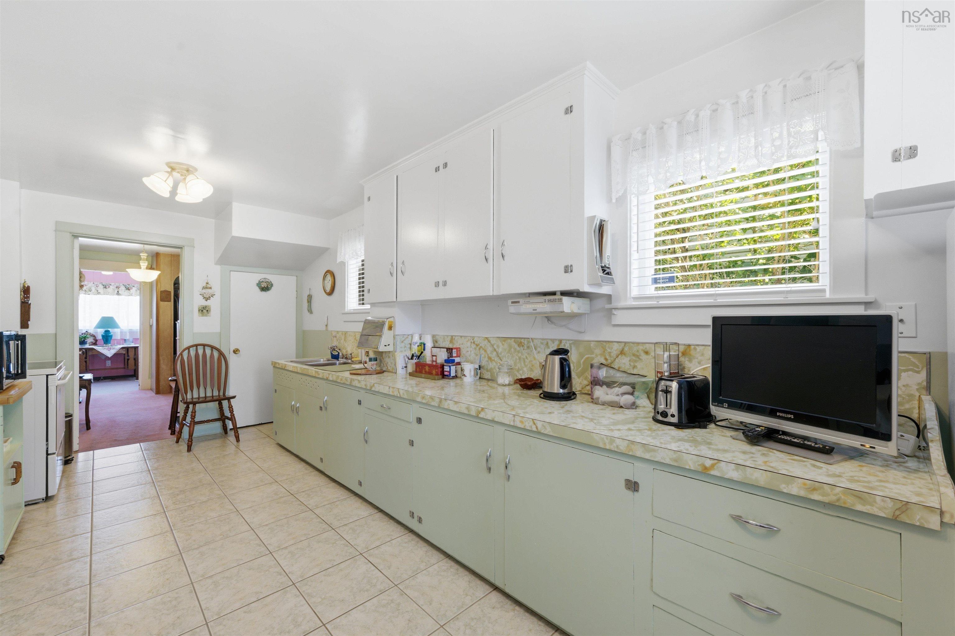 View image 16