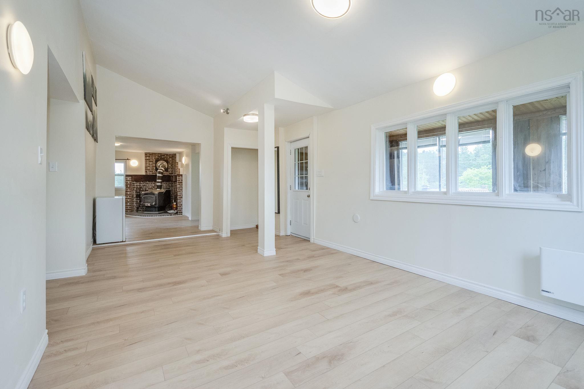 View image 18