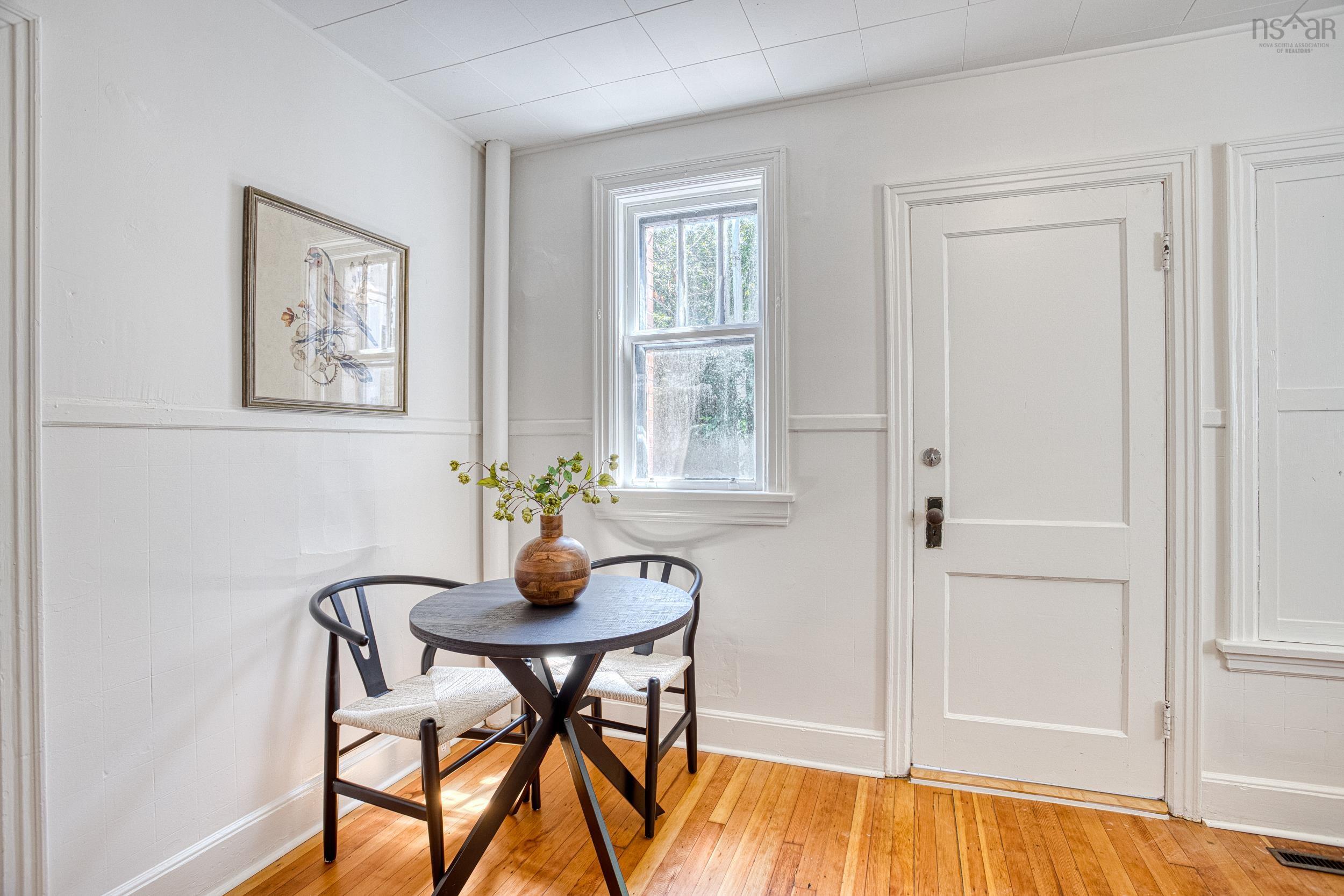 View image 12