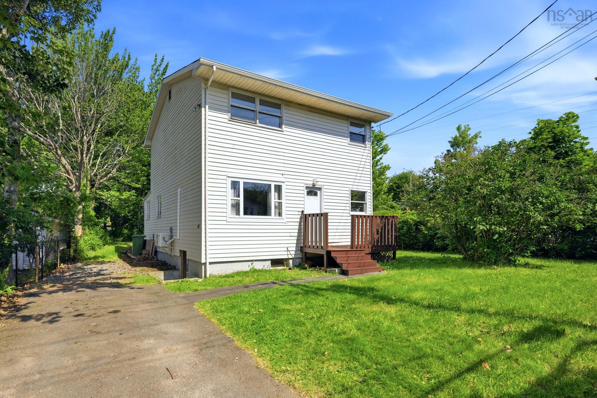 Thumbnail image for 75 Courtney Road MLS<sup>®</sup> 202618400