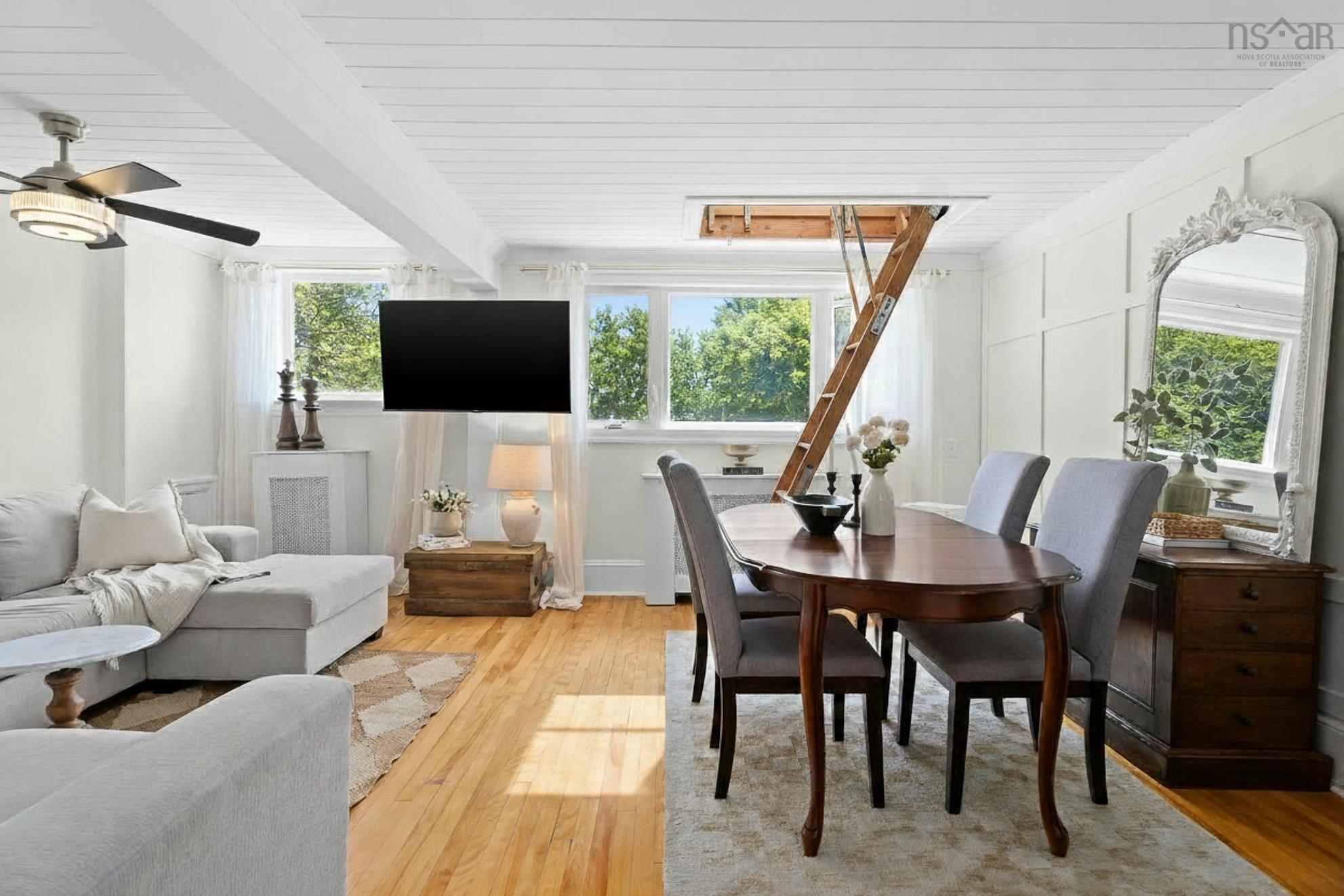 View image 11