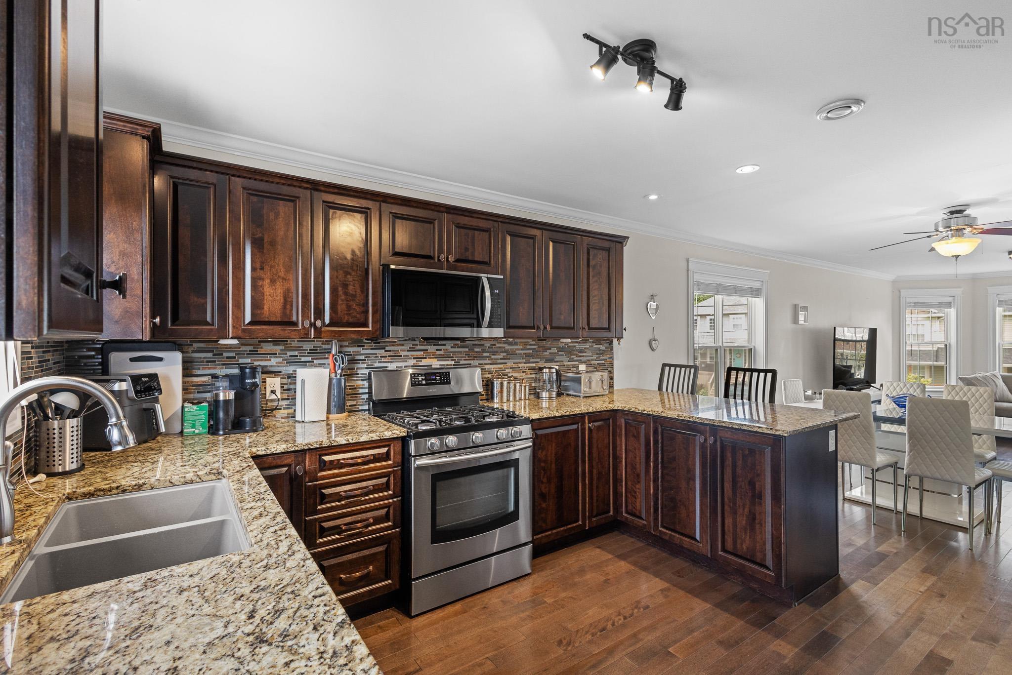View image 9