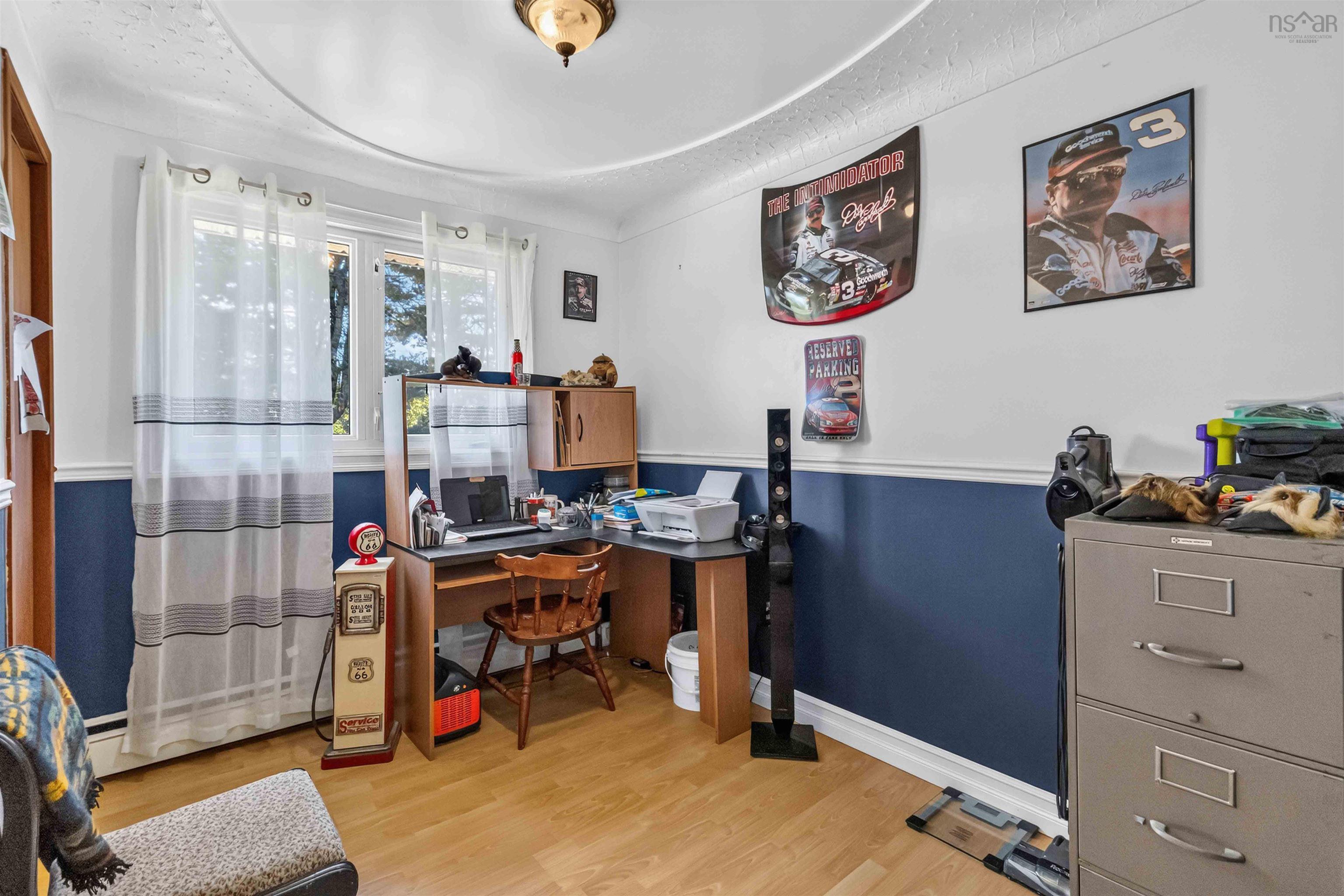 View image 18