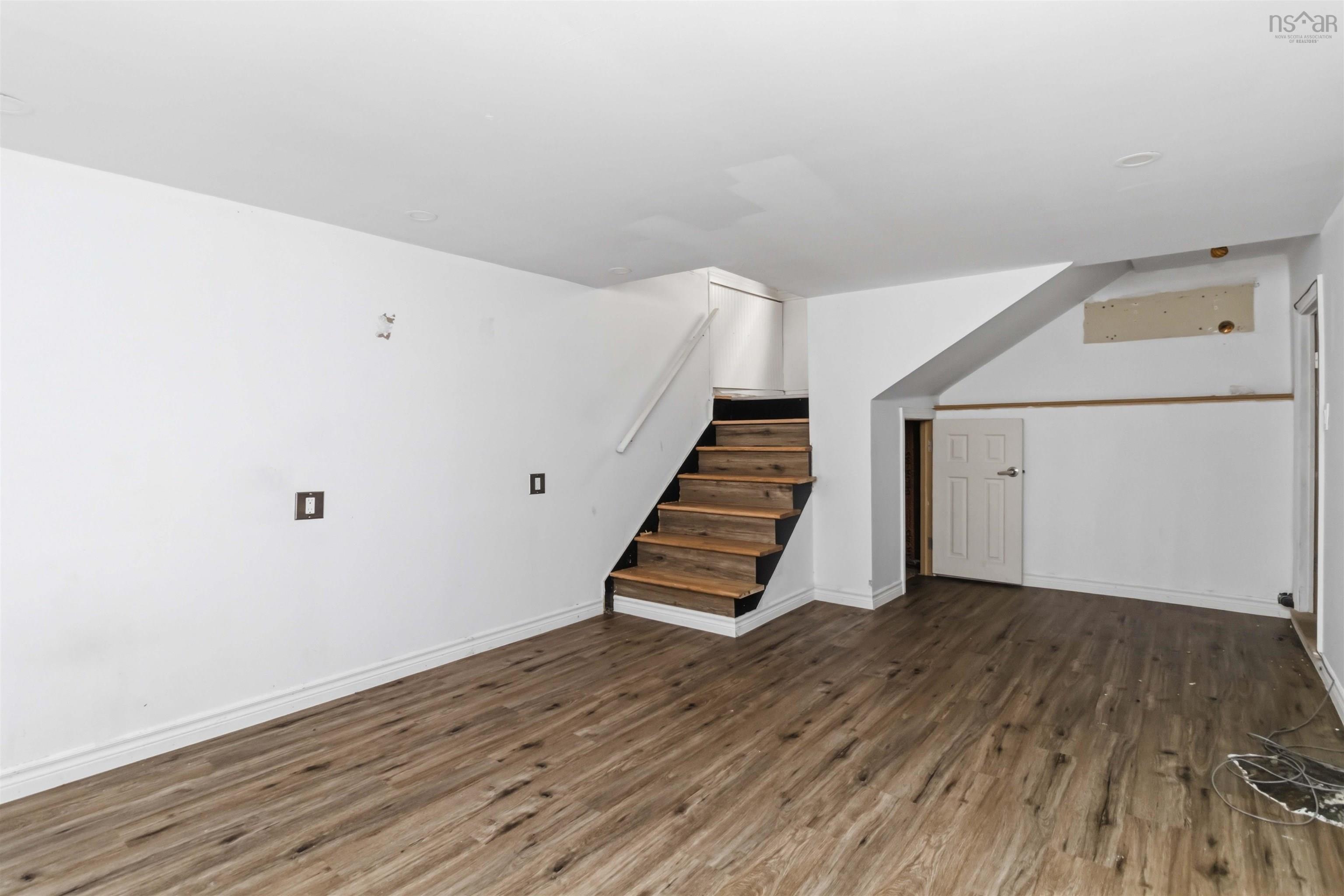 View image 14