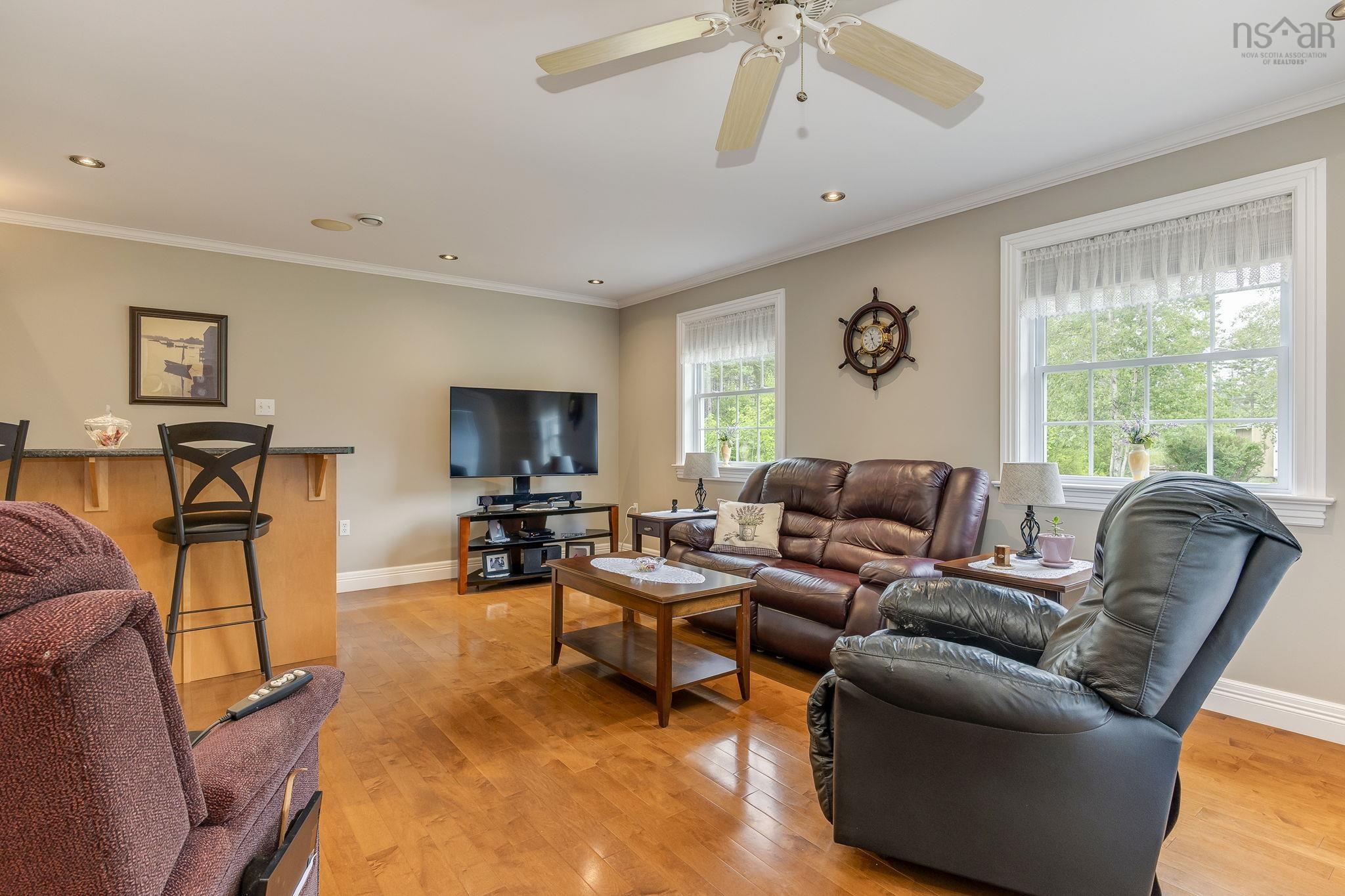 View image 17