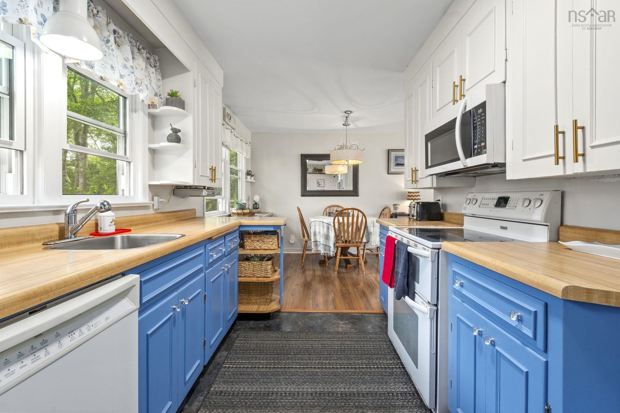 View image 10