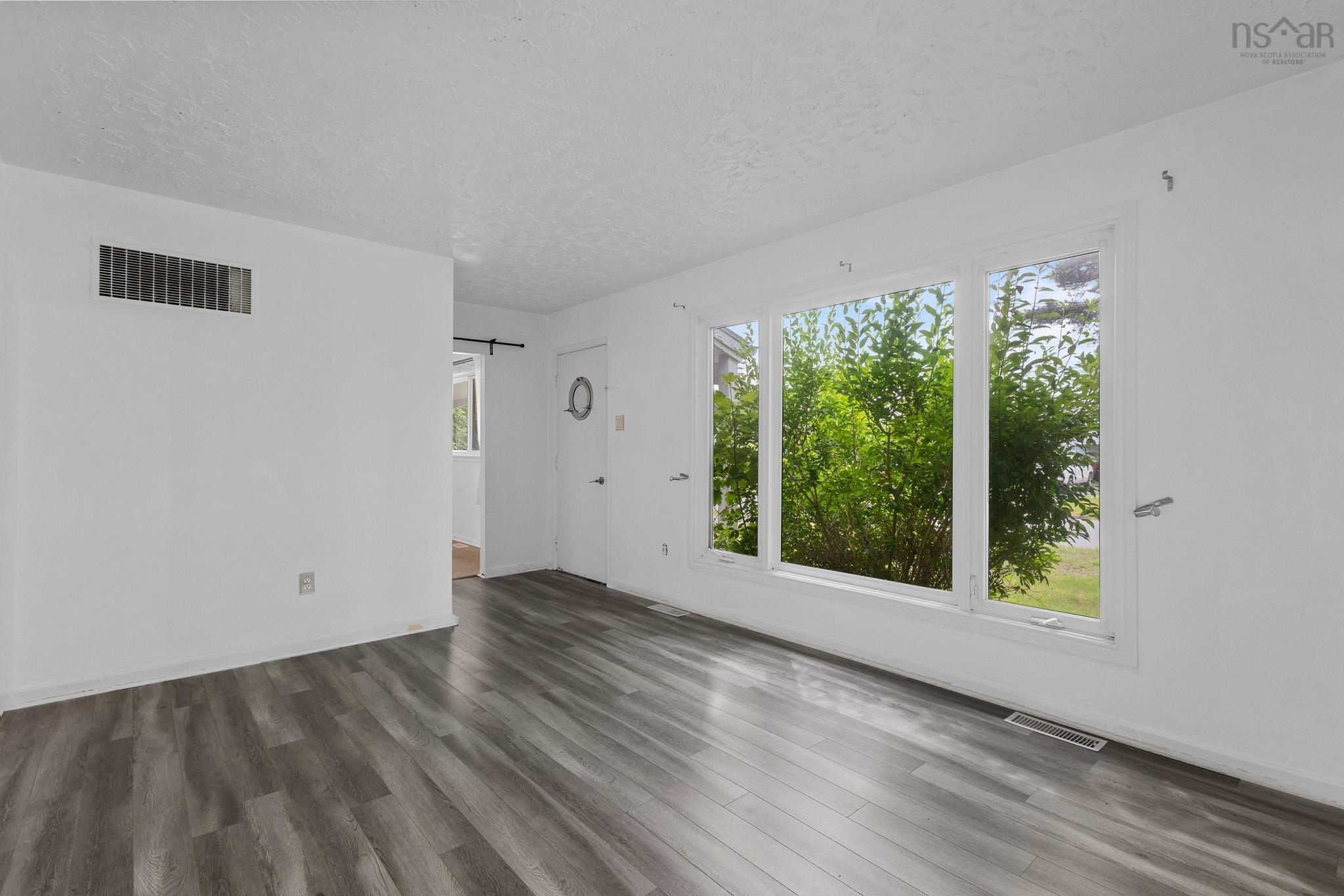 View image 12