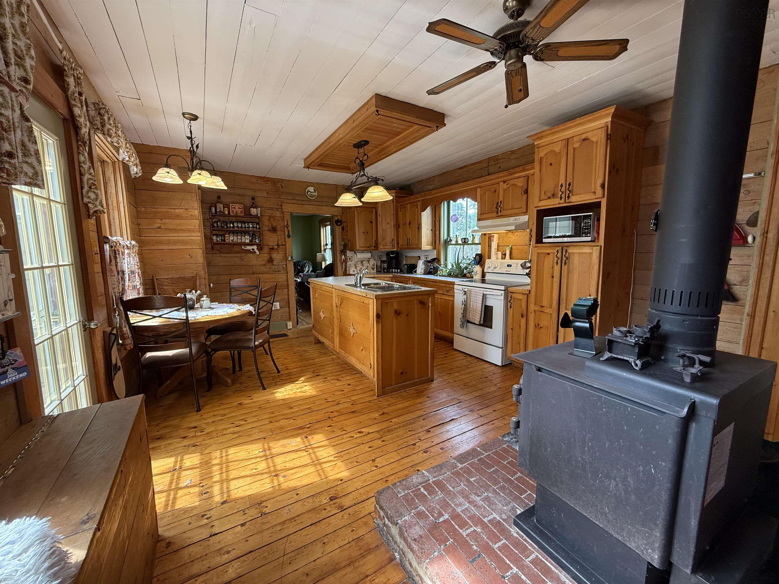 View image 9