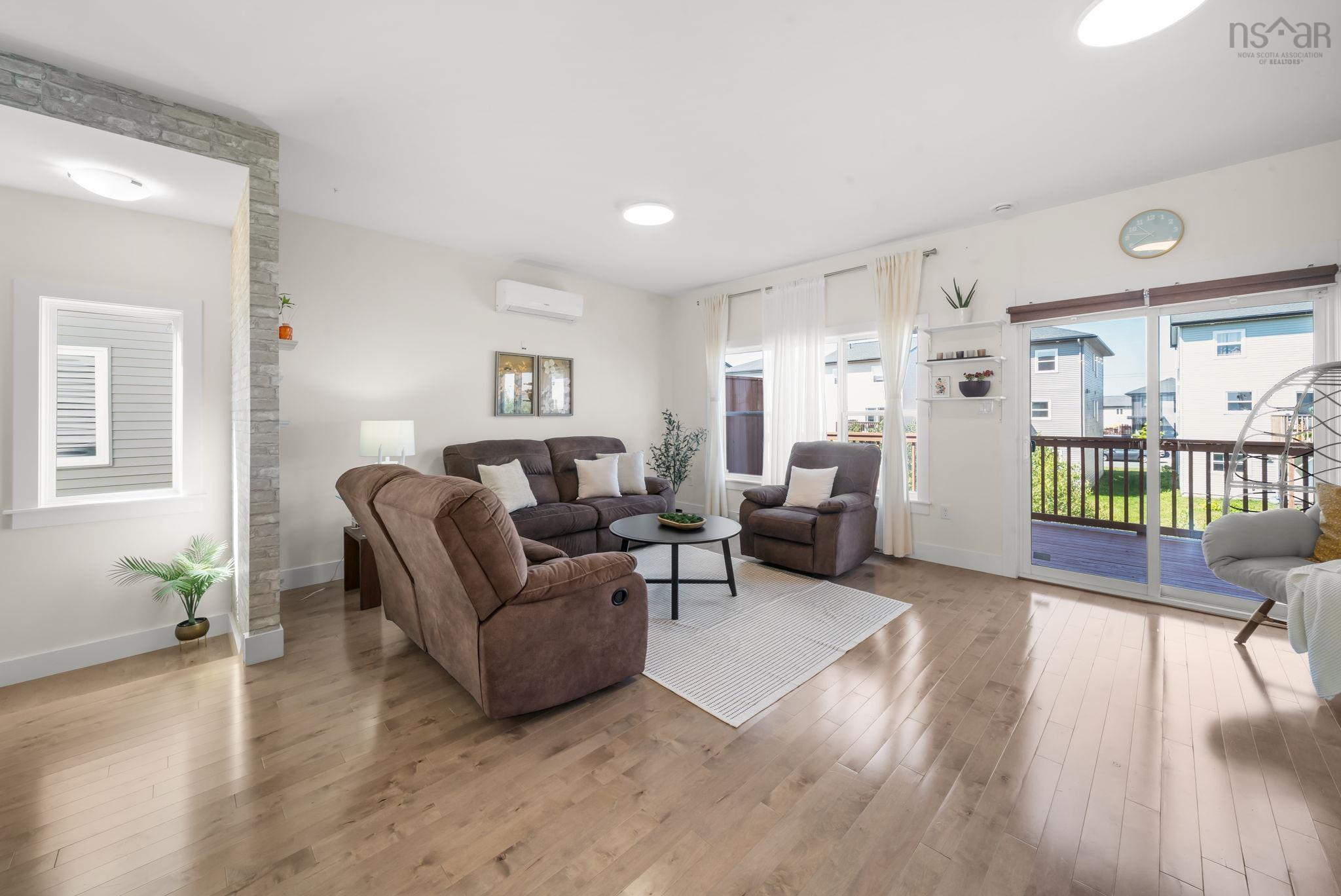 View image 12