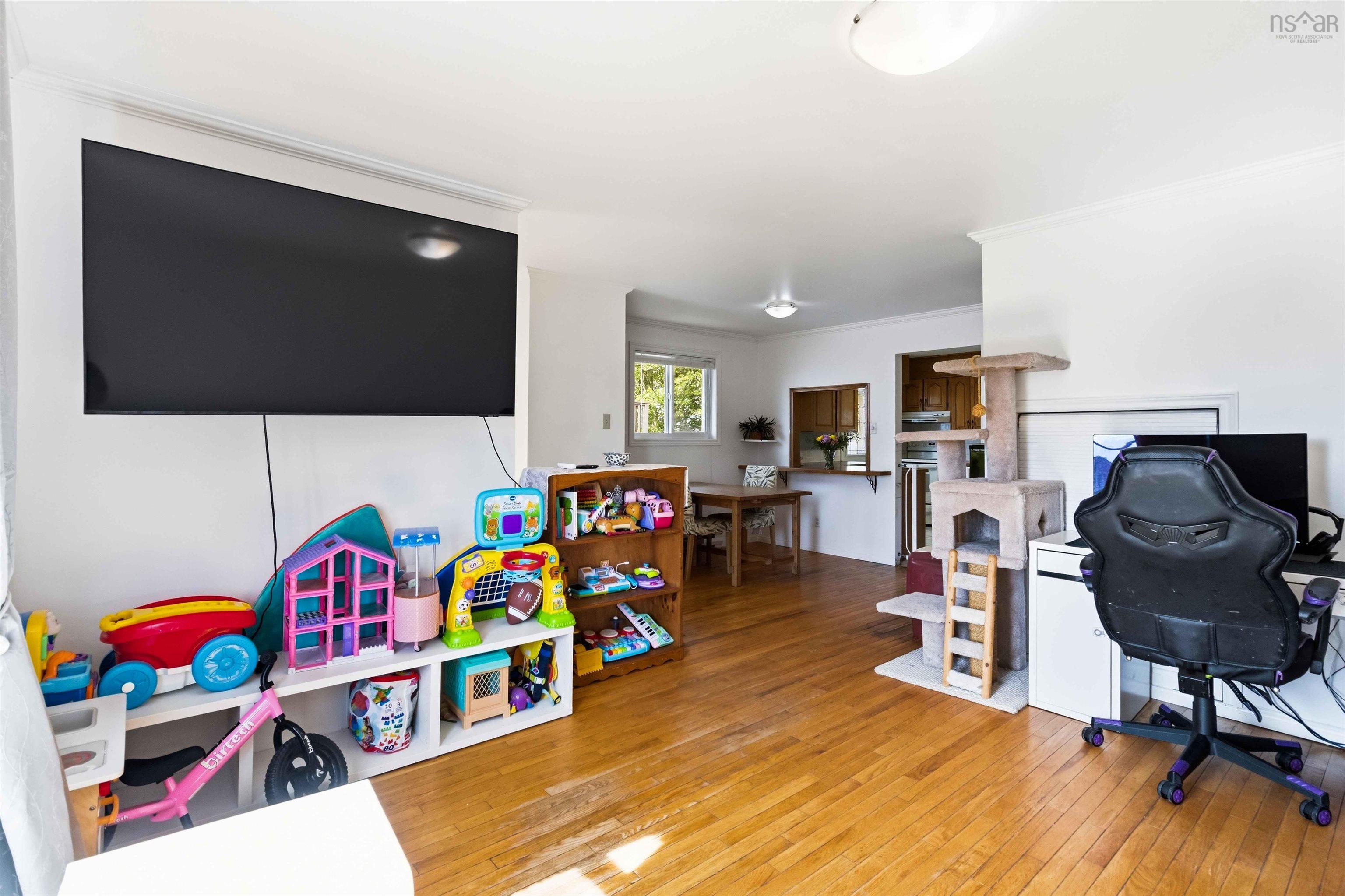 View image 9