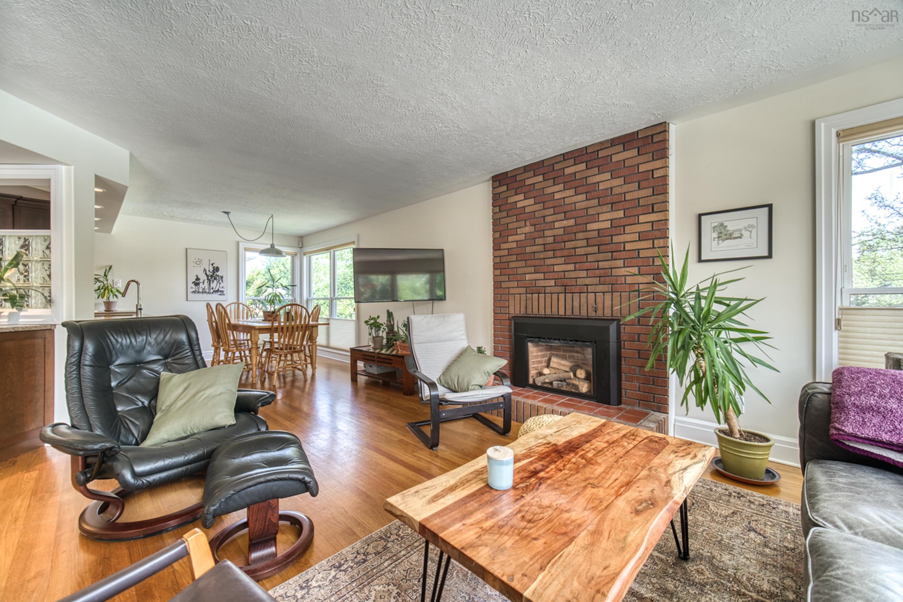 View image 9