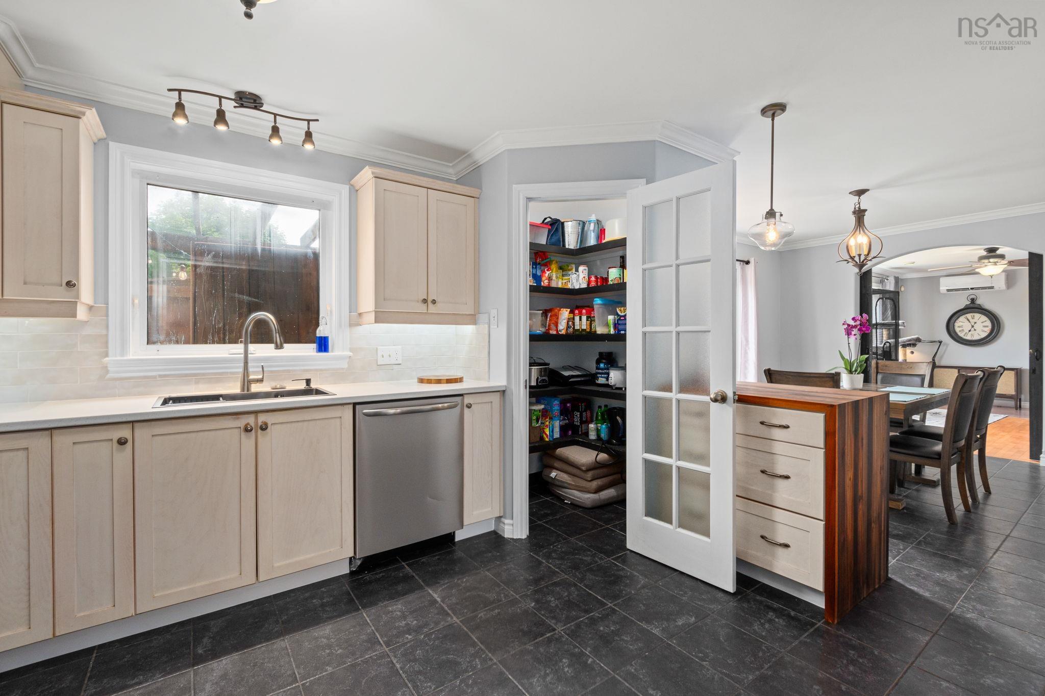 View image 10