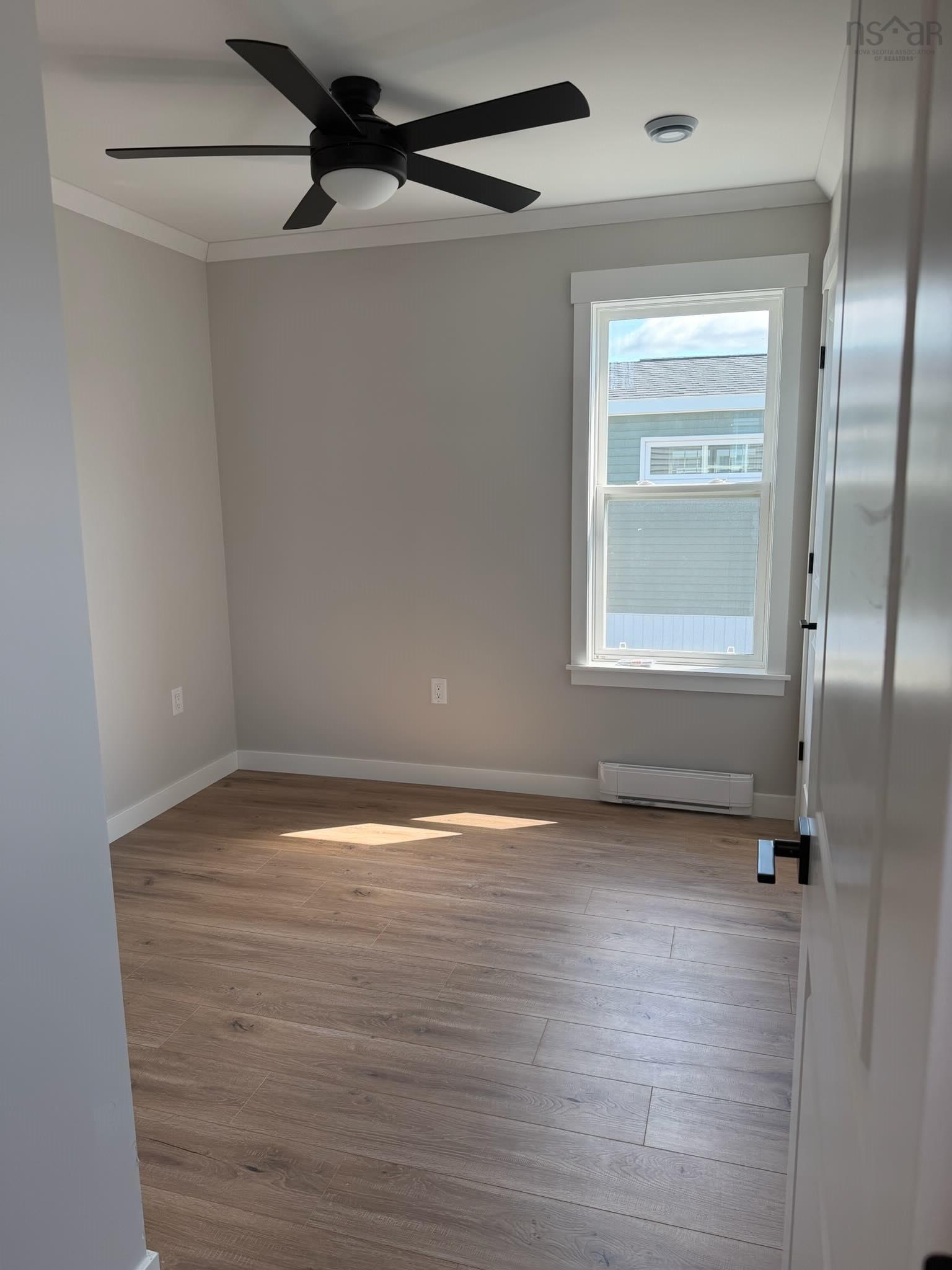 View image 18