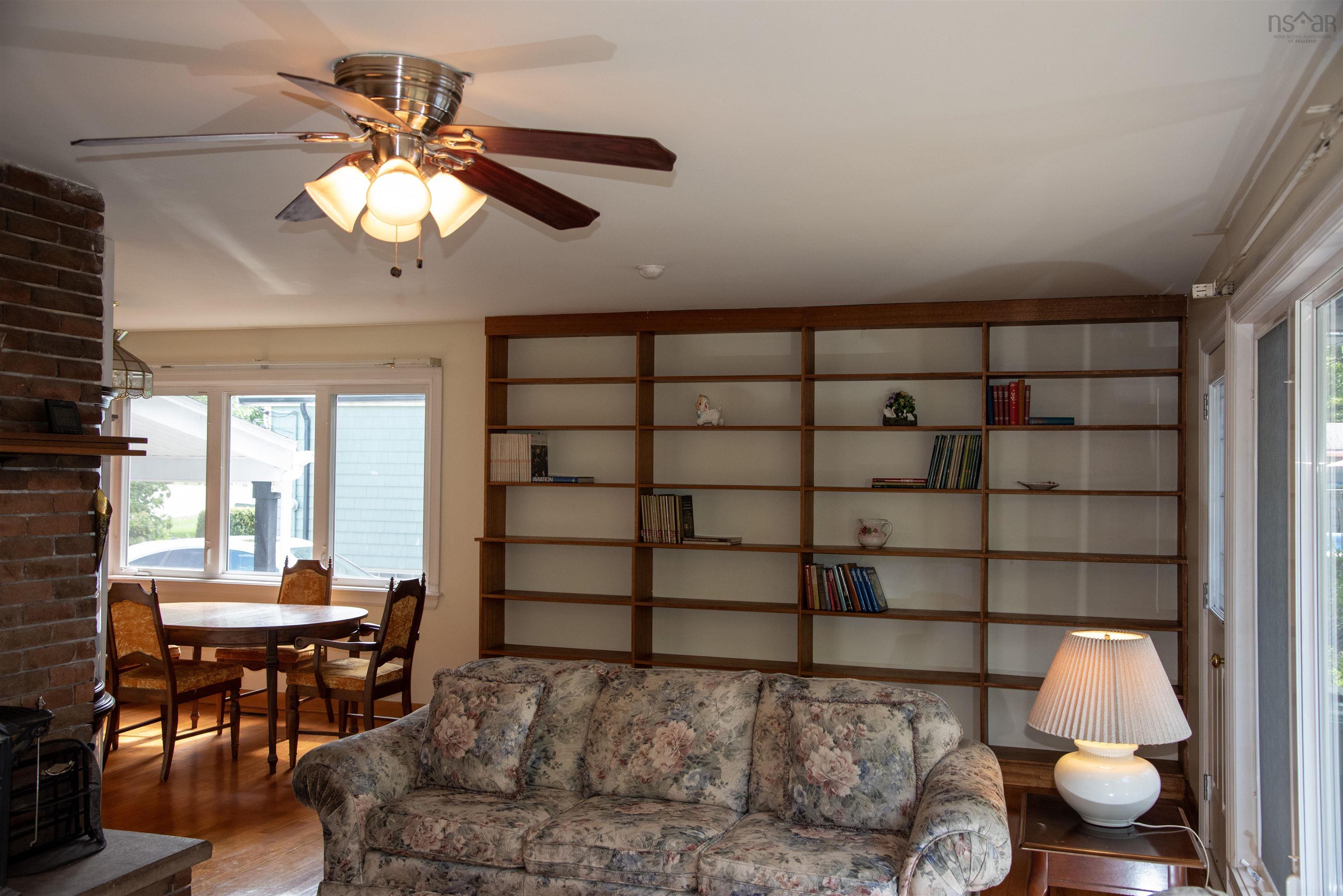 View image 12