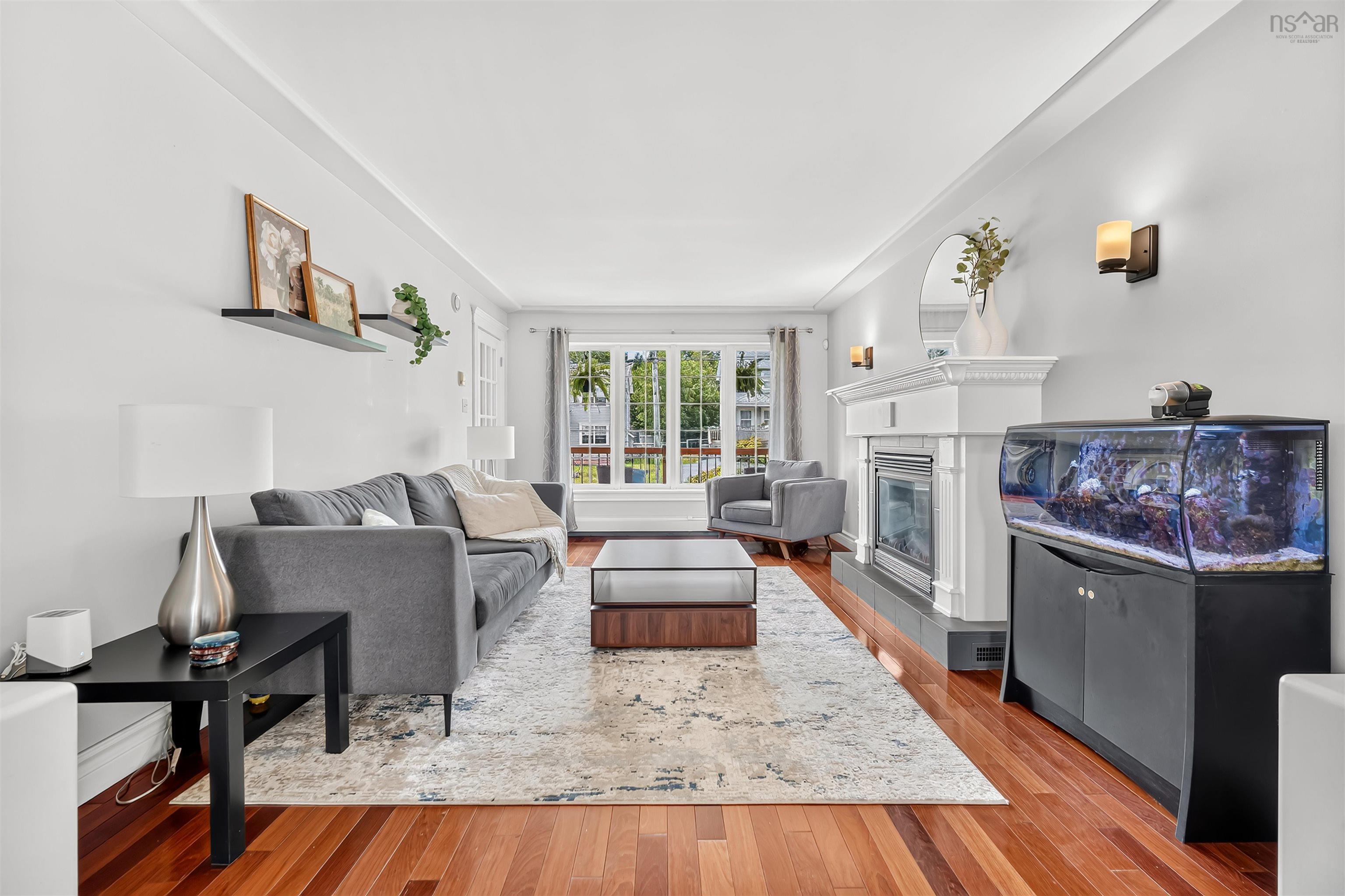 View image 18