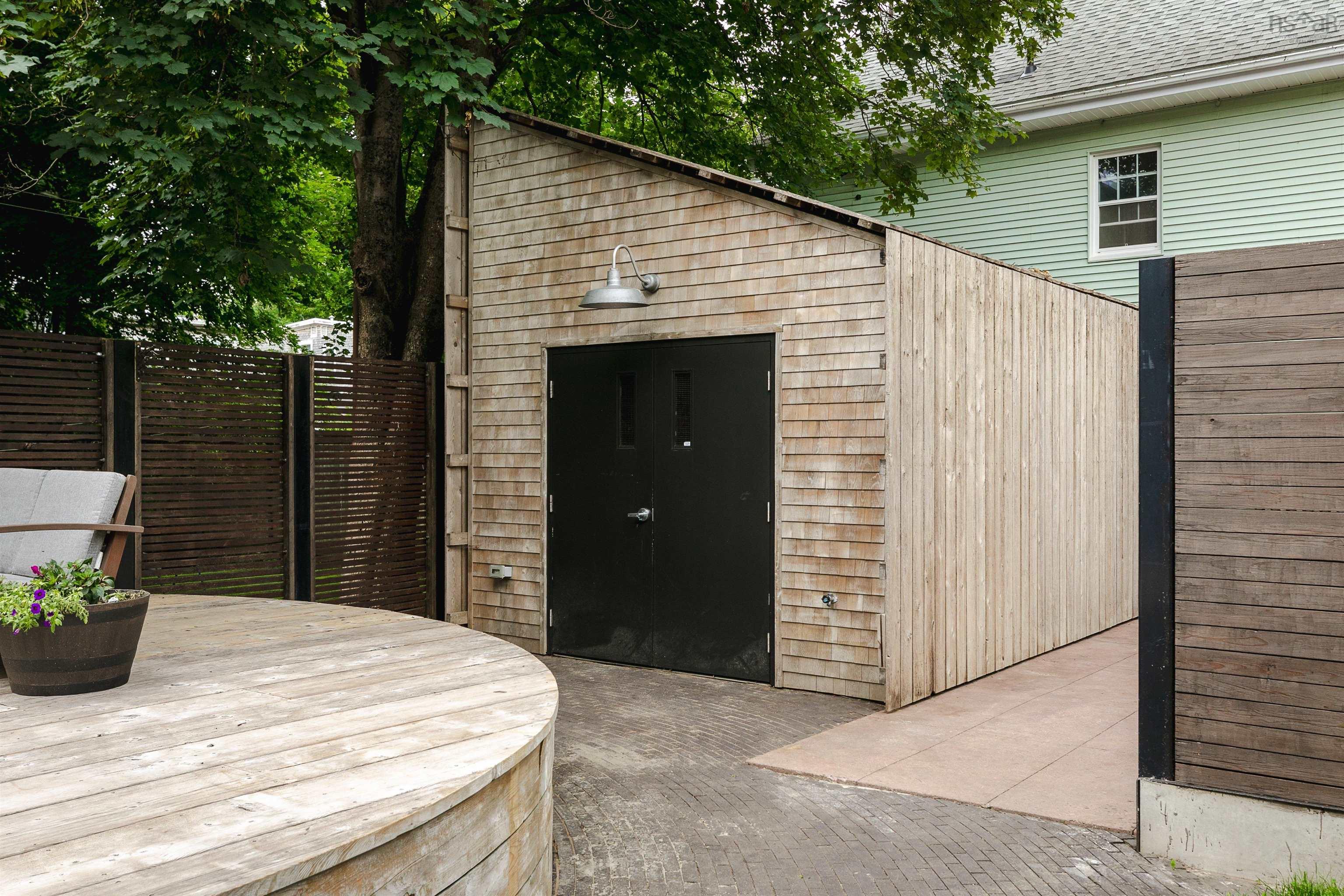 View image 40