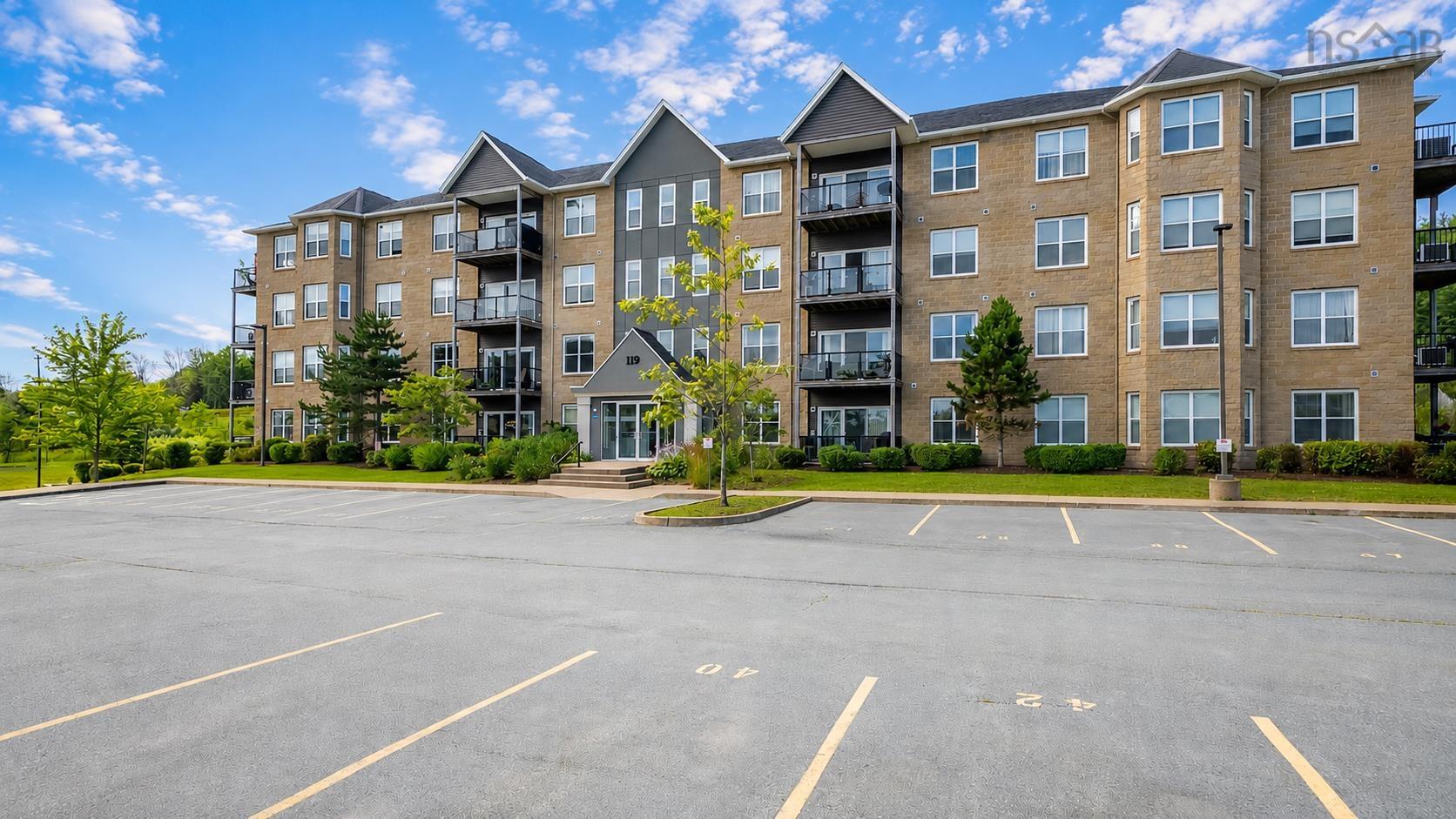 Thumbnail image for 105 119 Walker Avenue MLS<sup>®</sup> 202618931