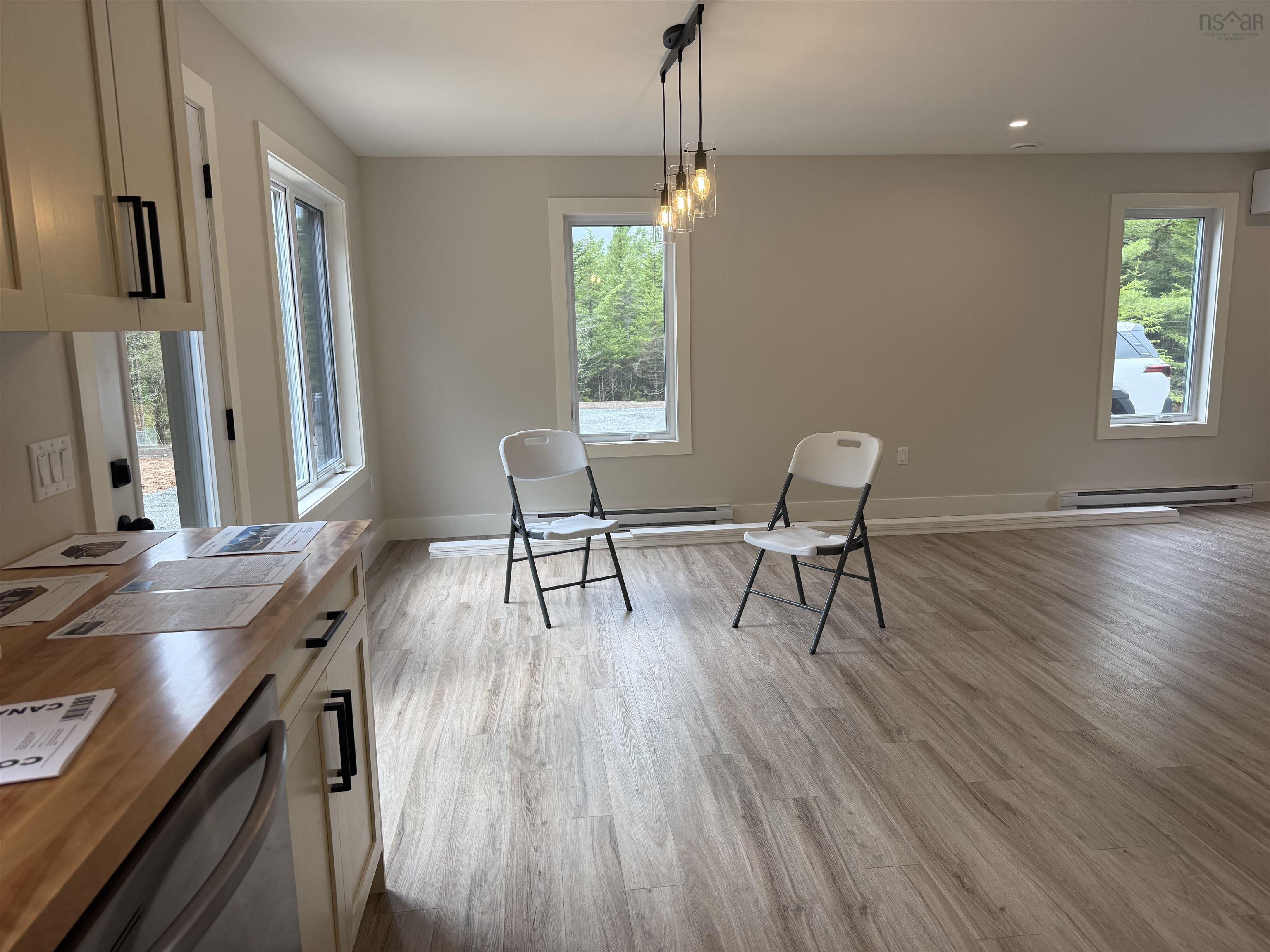 View image 12