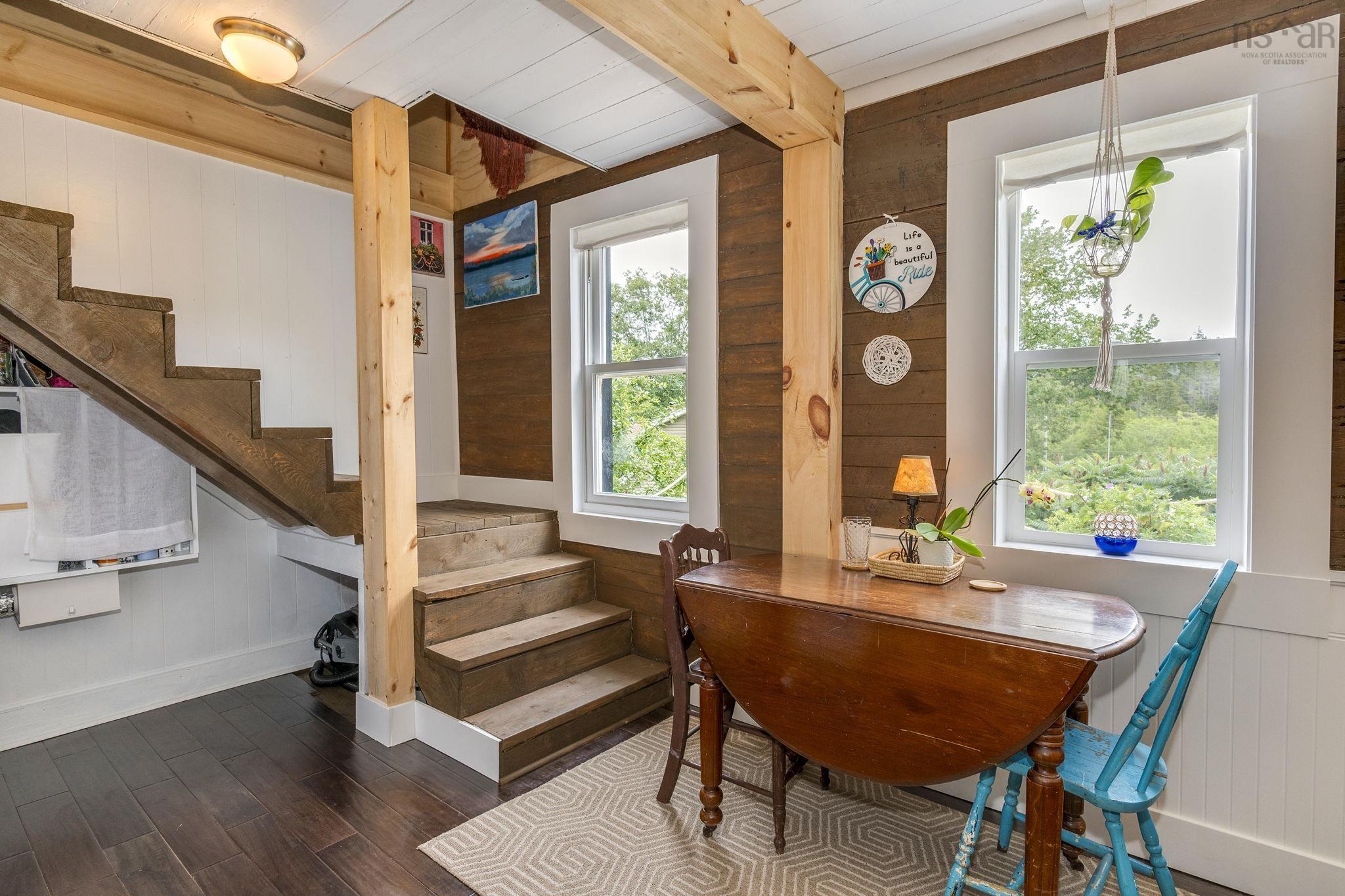 View image 12
