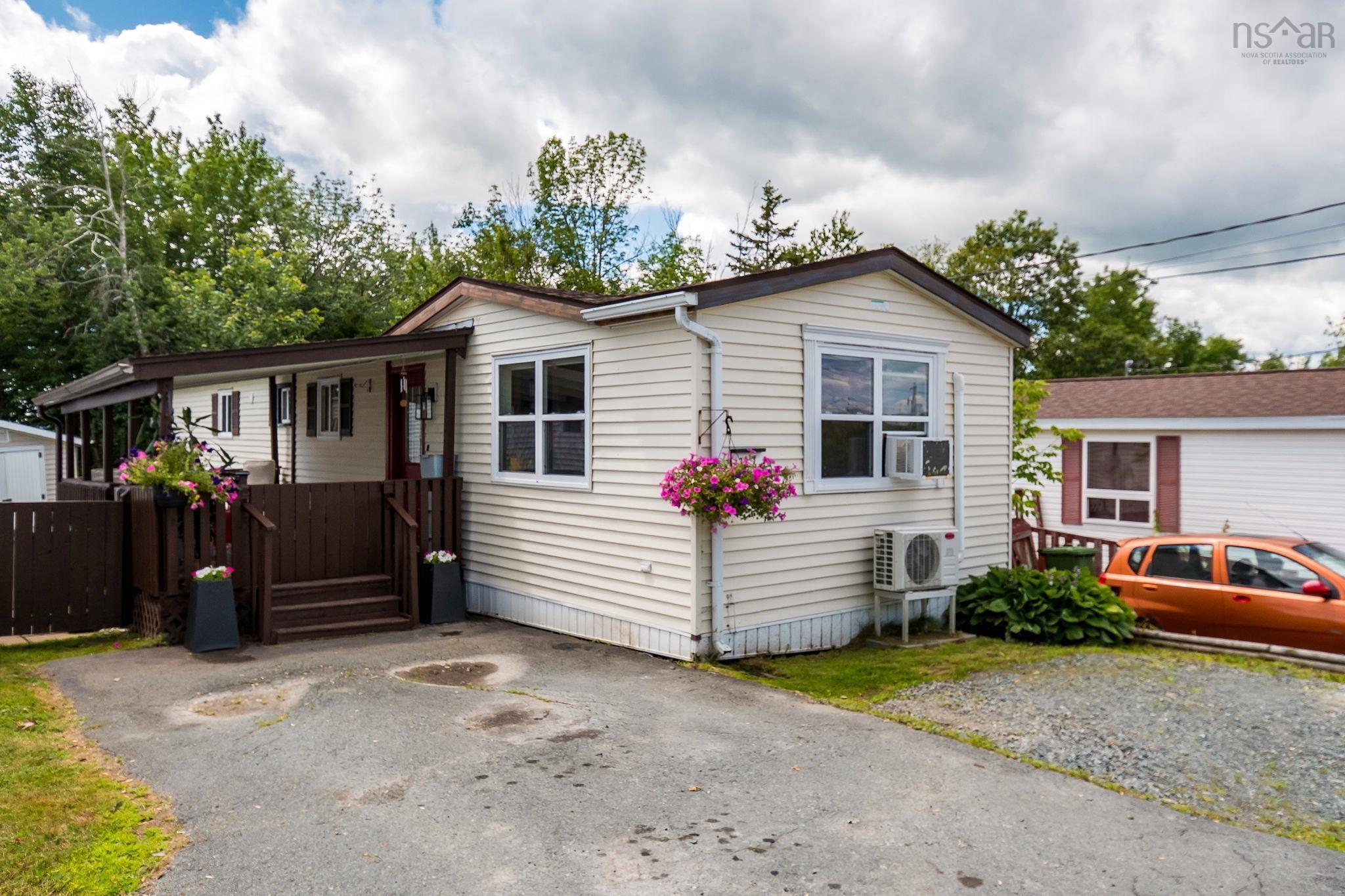 Thumbnail image for 112 Hilltop Drive MLS<sup>®</sup> 202619052