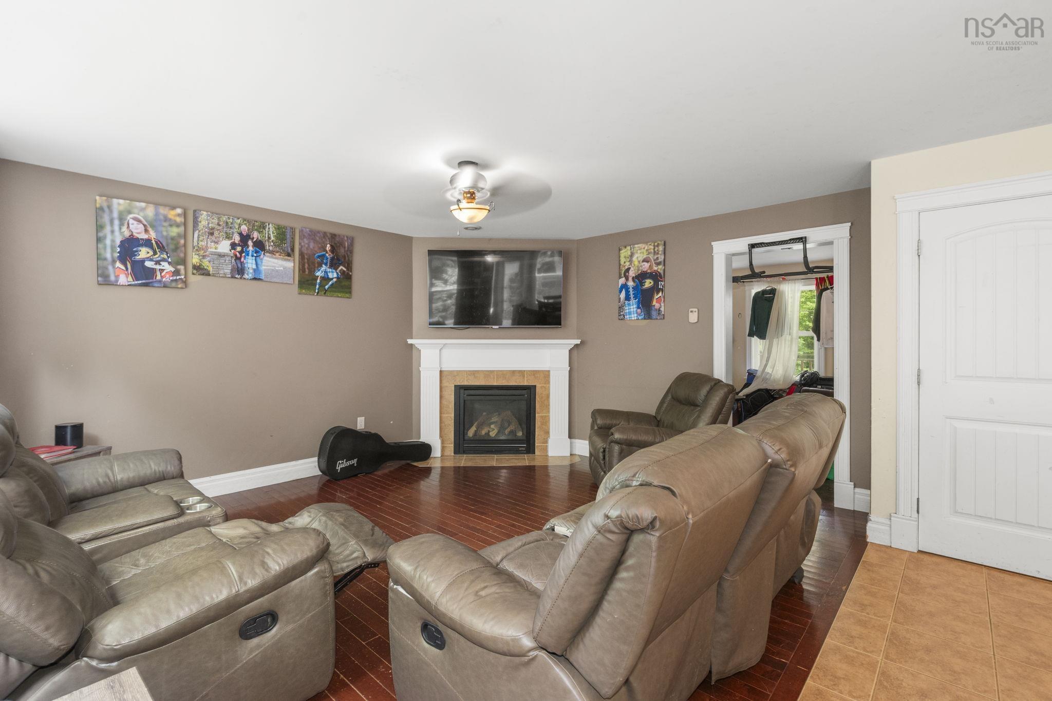 View image 14