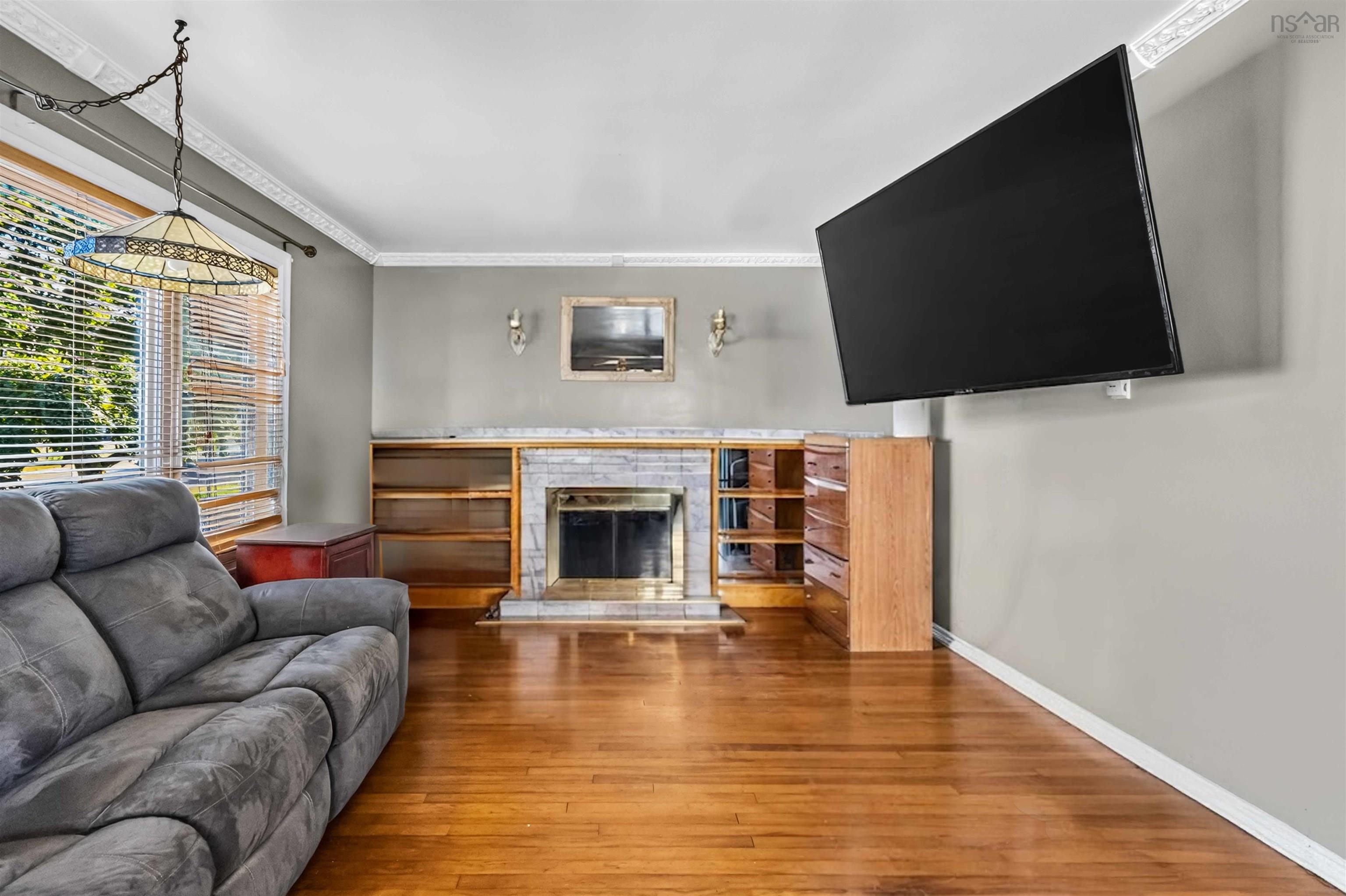 View image 9