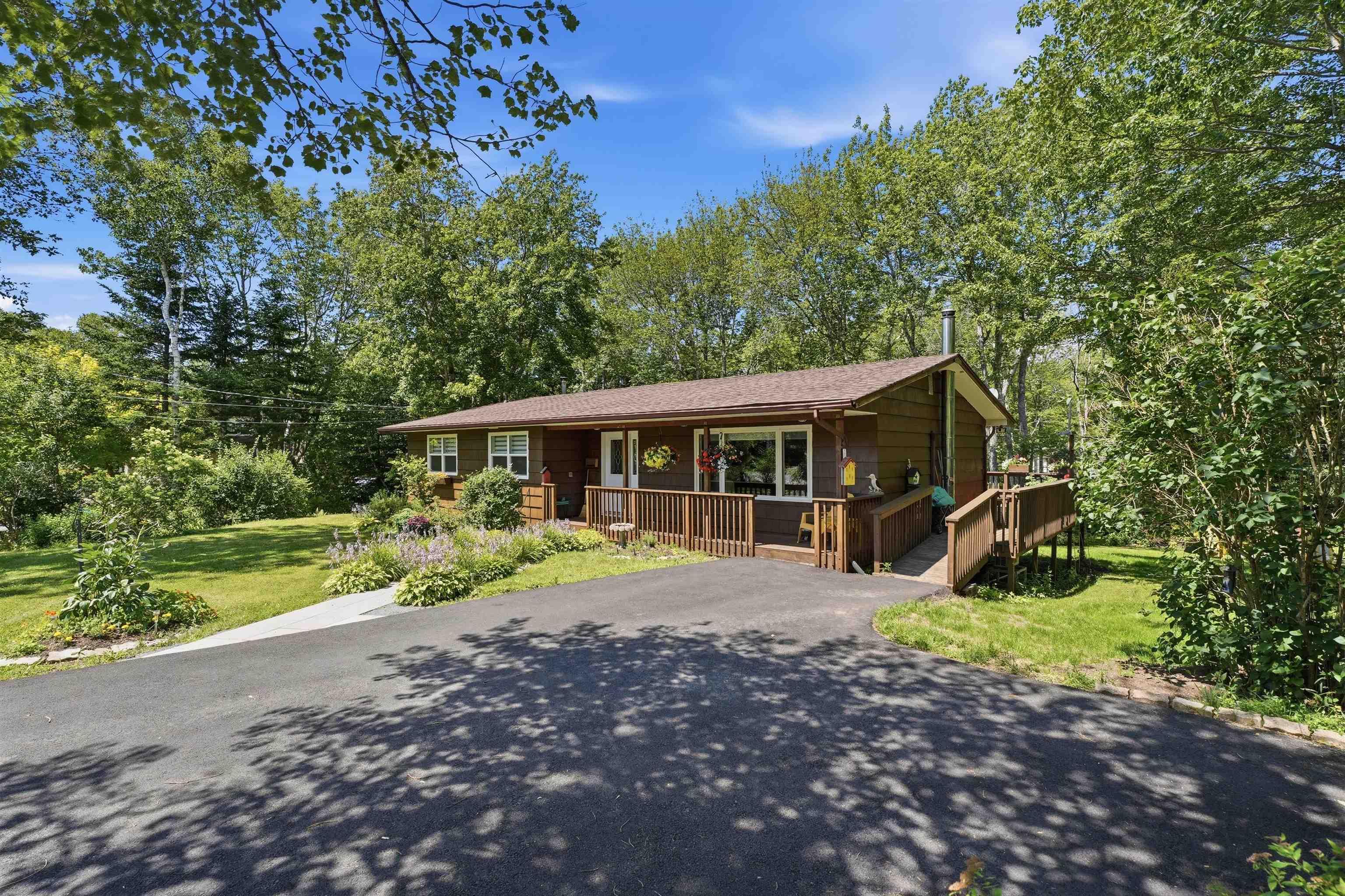 Thumbnail image for 28 Elk Road MLS<sup>®</sup> 202619089